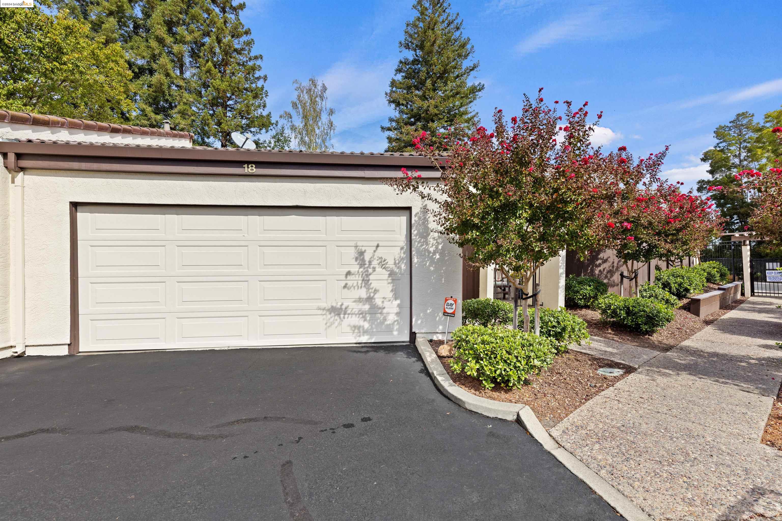 Photo #5: 41076146 Listing 