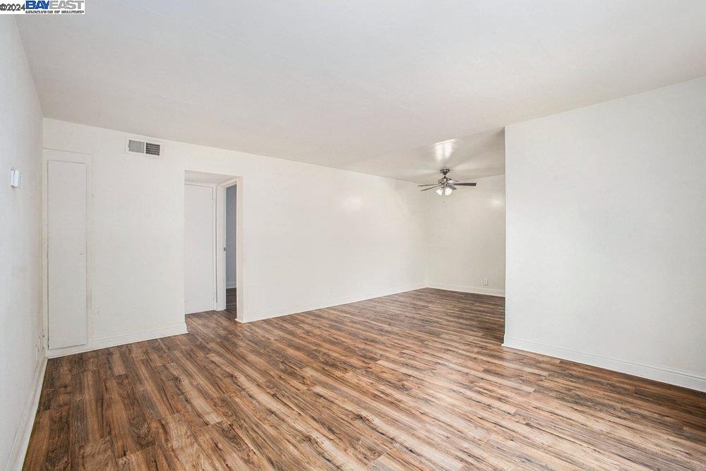 1715 Central Avenue, Alameda, California 94501, ,Residential Income,For Sale,1715 Central Avenue,41076200