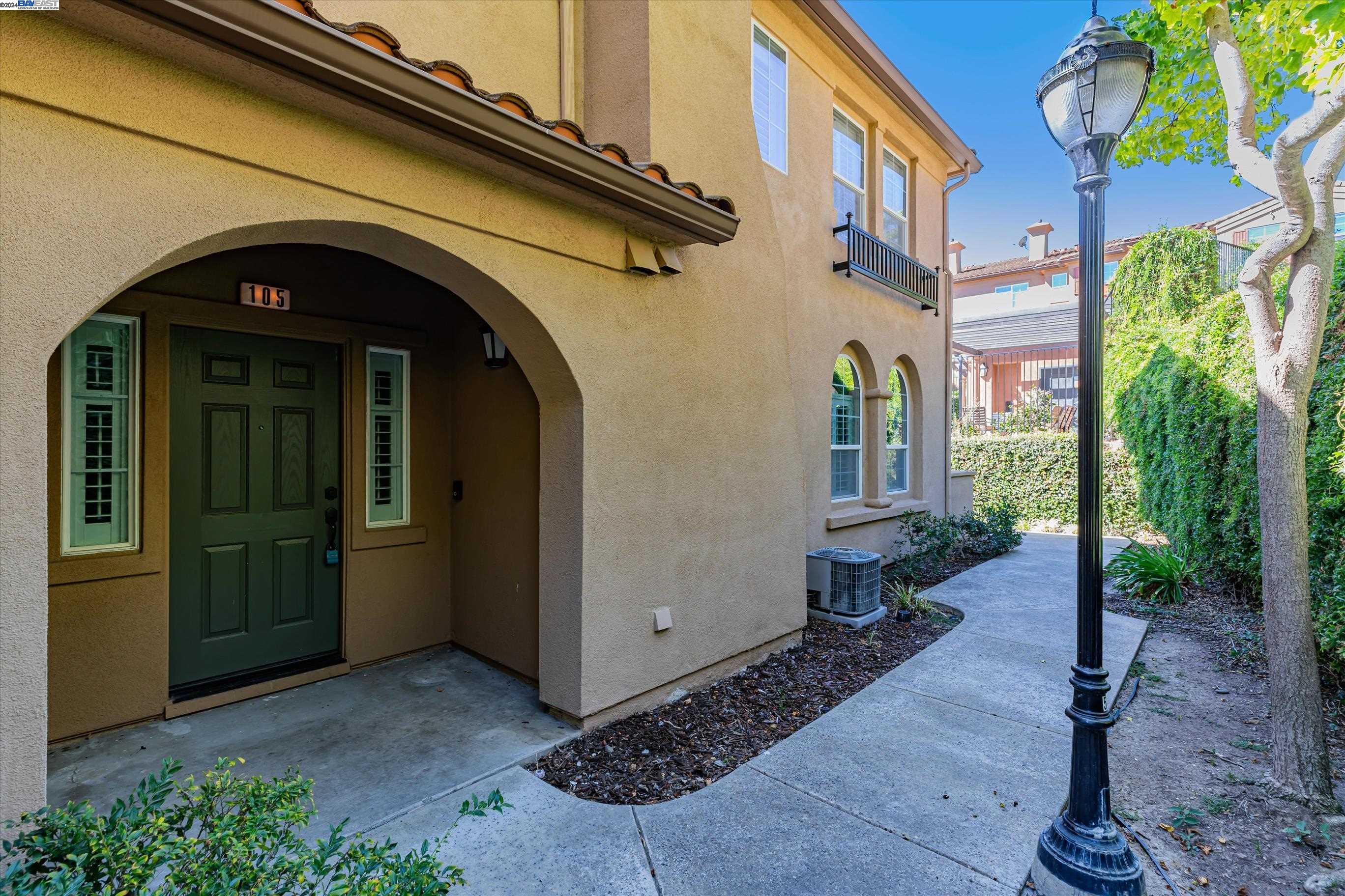 More Details about MLS # 41076334 : 35 MERITAGE CMN # 105