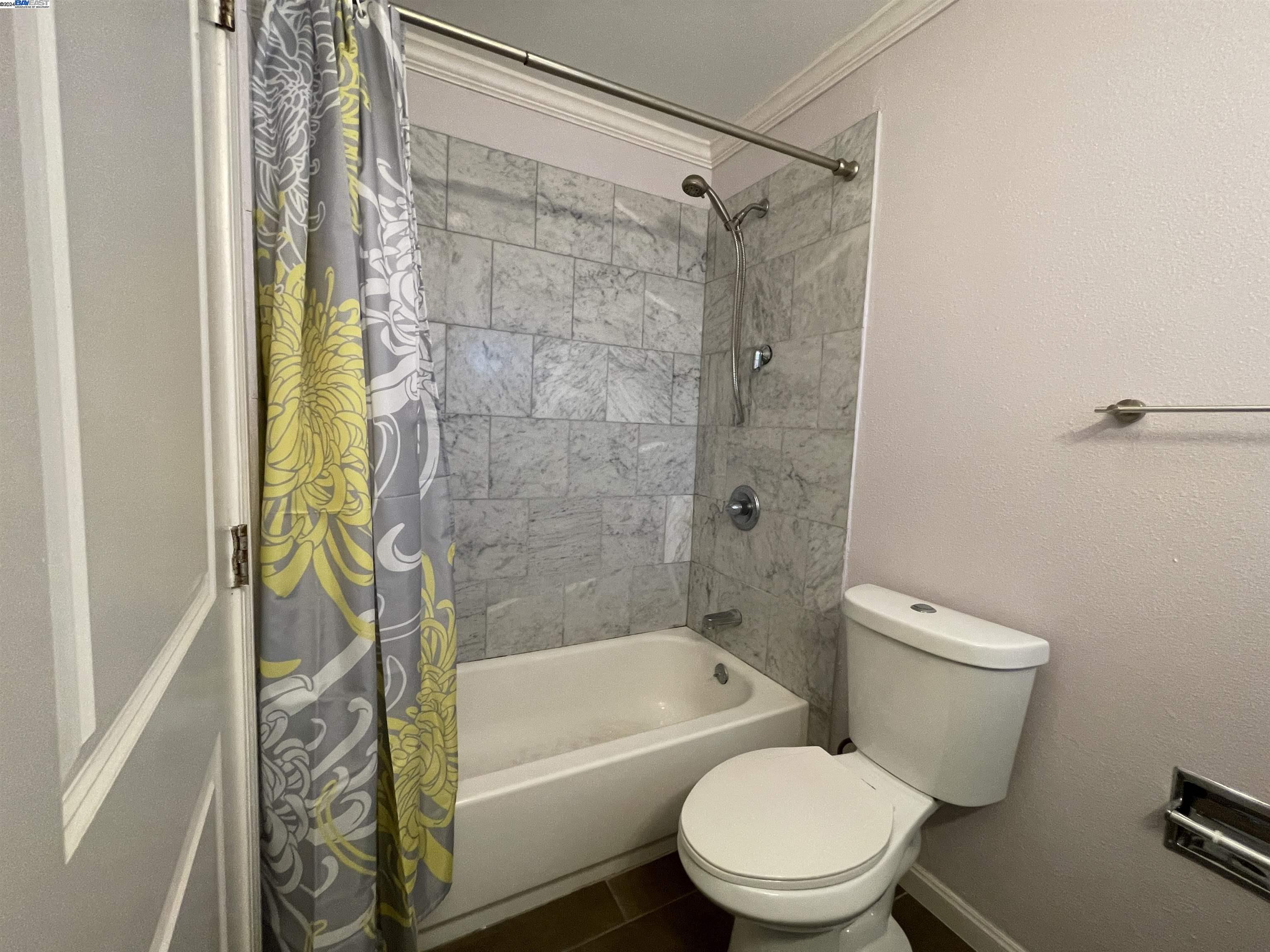 Detail Gallery Image 19 of 24 For 14015 Doolittle Drive, San Leandro,  CA 94577 - 2 Beds | 2 Baths