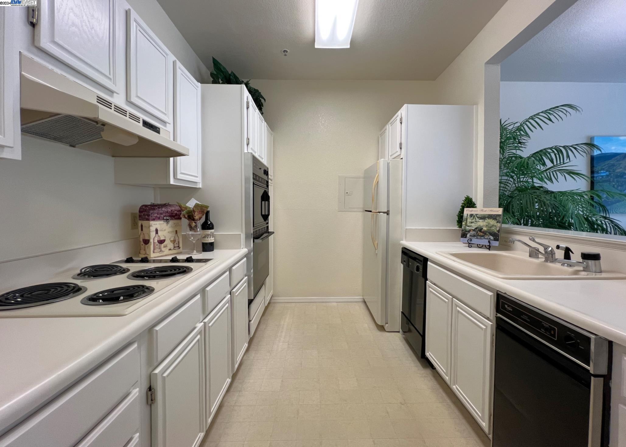 Photo #2: 41076408 Listing 