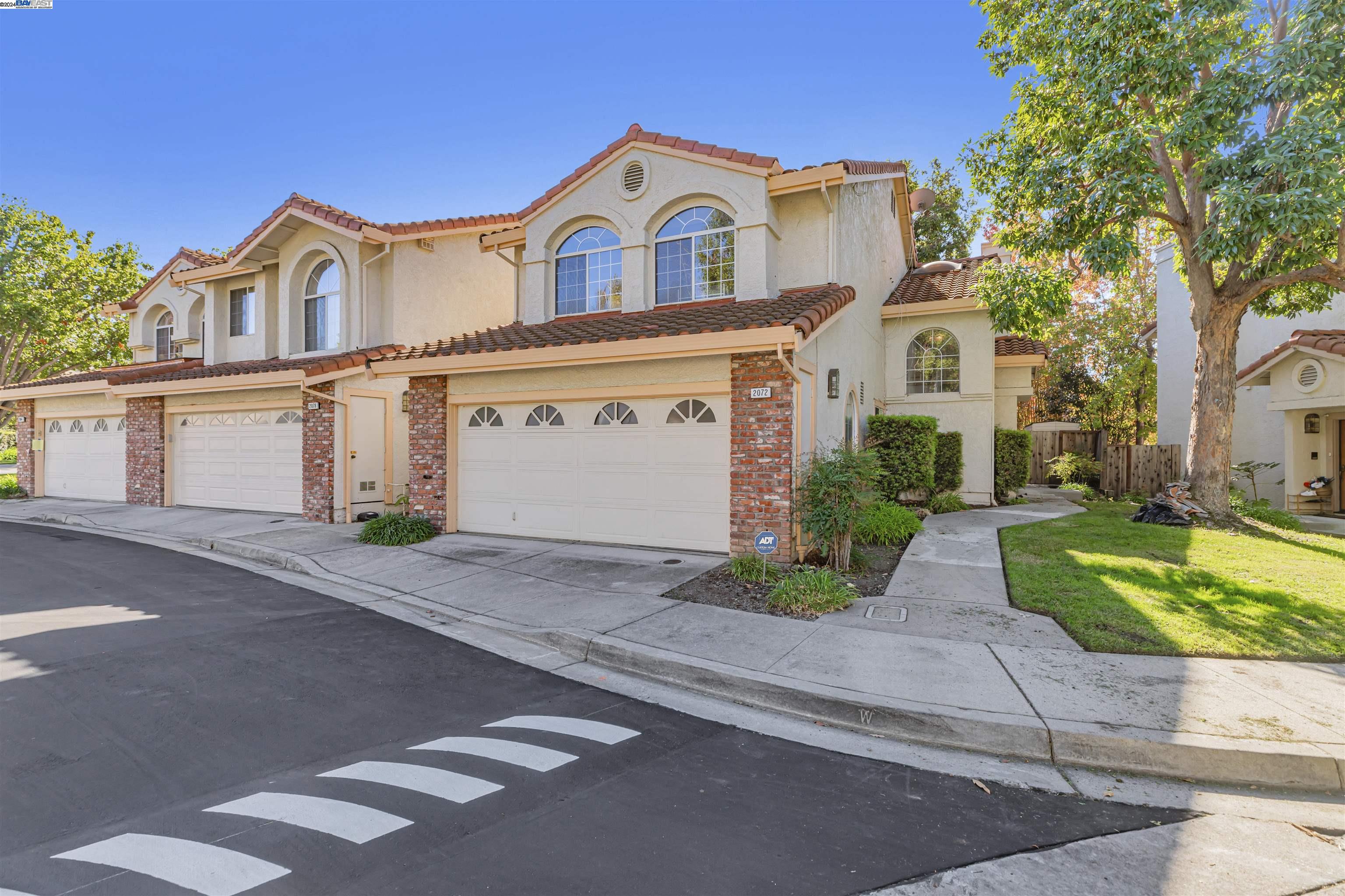 Detail Gallery Image 2 of 51 For 2072 Calle Mesa Alta, Milpitas,  CA 95035 - 3 Beds | 2/1 Baths