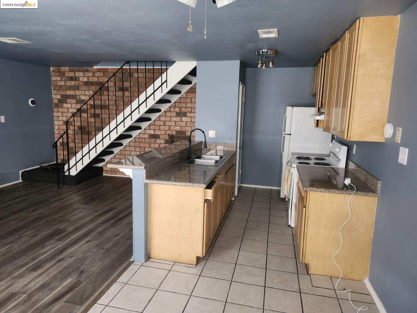 Photo #2: 41076422 Listing 