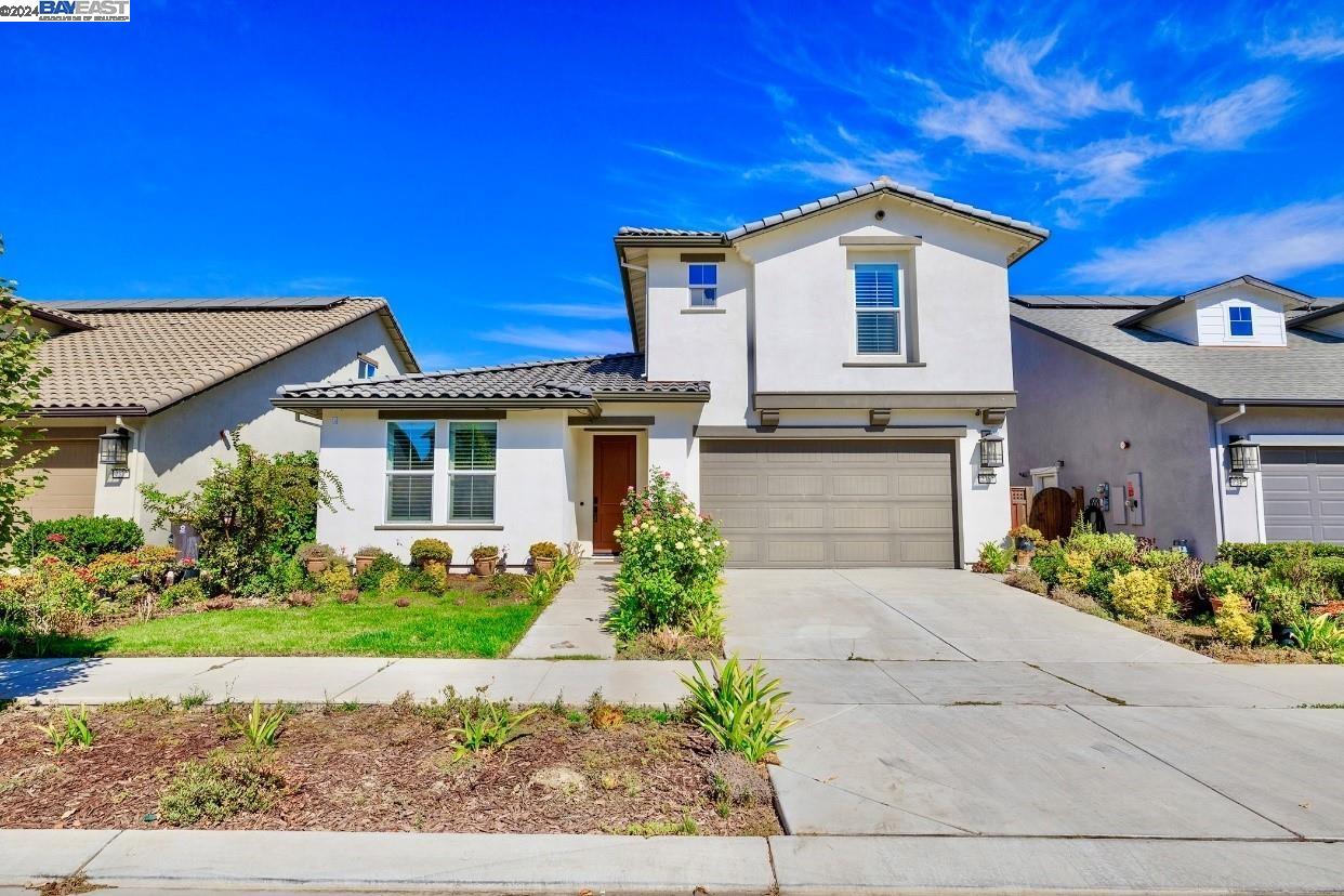 Detail Gallery Image 1 of 31 For 2363 Mozart Ave, Lathrop,  CA 95330 - 4 Beds | 3 Baths