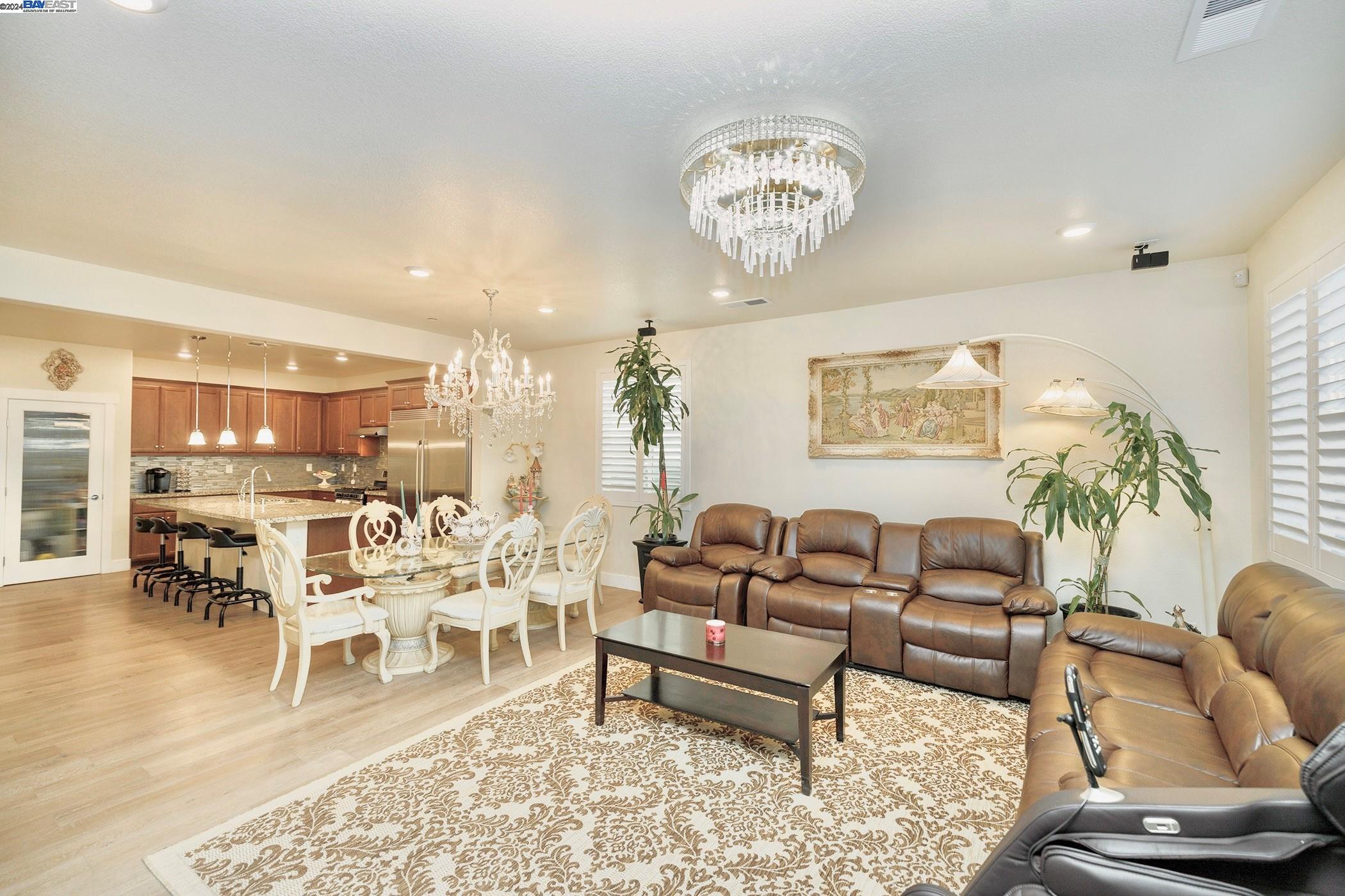 Detail Gallery Image 13 of 31 For 2363 Mozart Ave, Lathrop,  CA 95330 - 4 Beds | 3 Baths