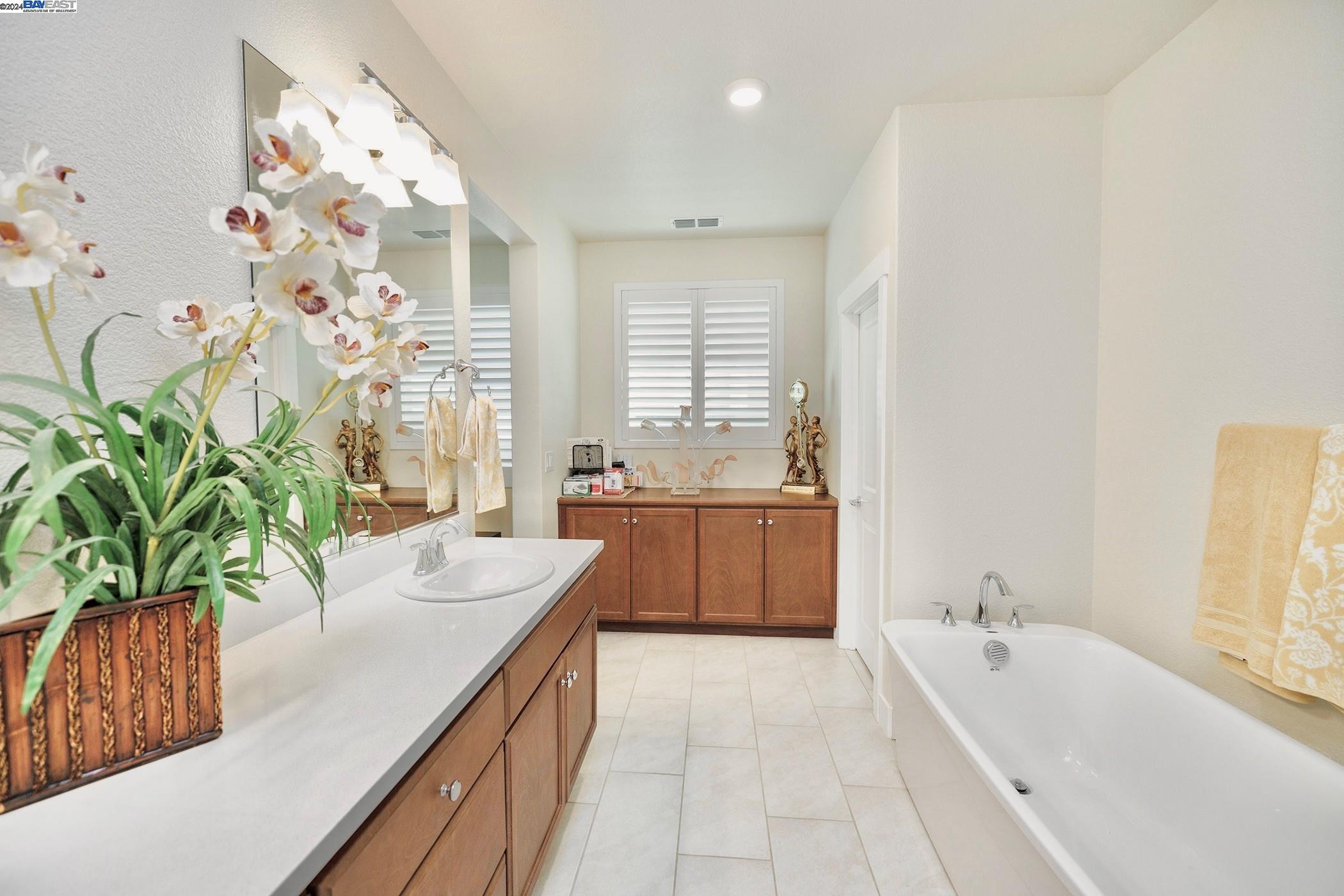 Detail Gallery Image 19 of 31 For 2363 Mozart Ave, Lathrop,  CA 95330 - 4 Beds | 3 Baths