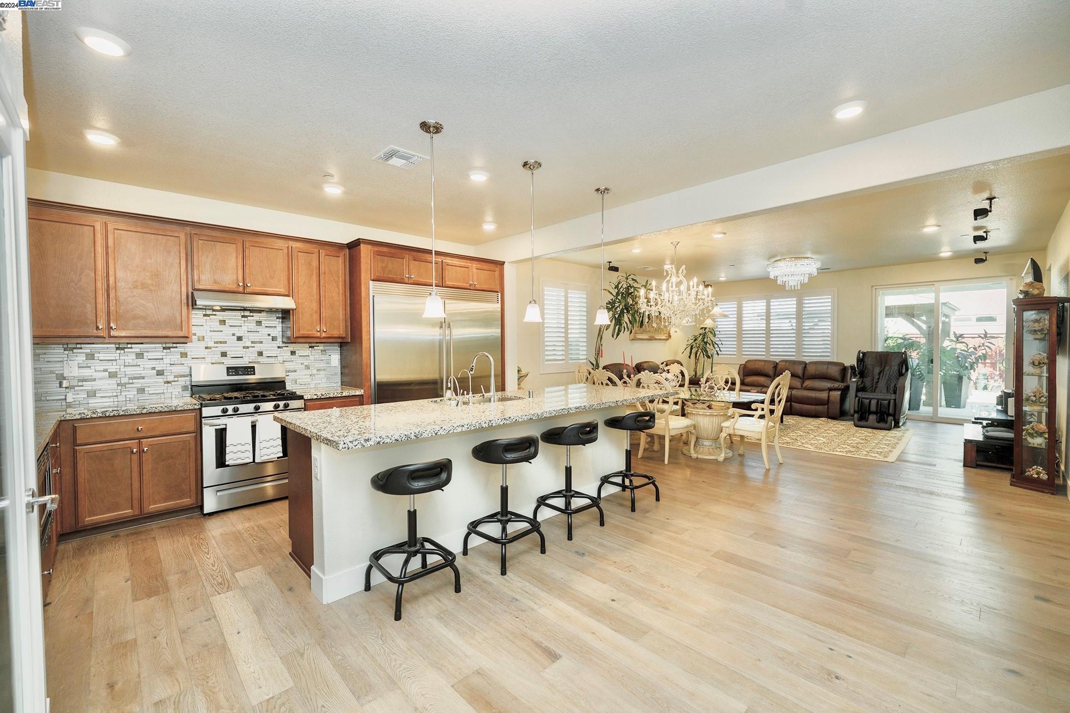 Detail Gallery Image 8 of 31 For 2363 Mozart Ave, Lathrop,  CA 95330 - 4 Beds | 3 Baths