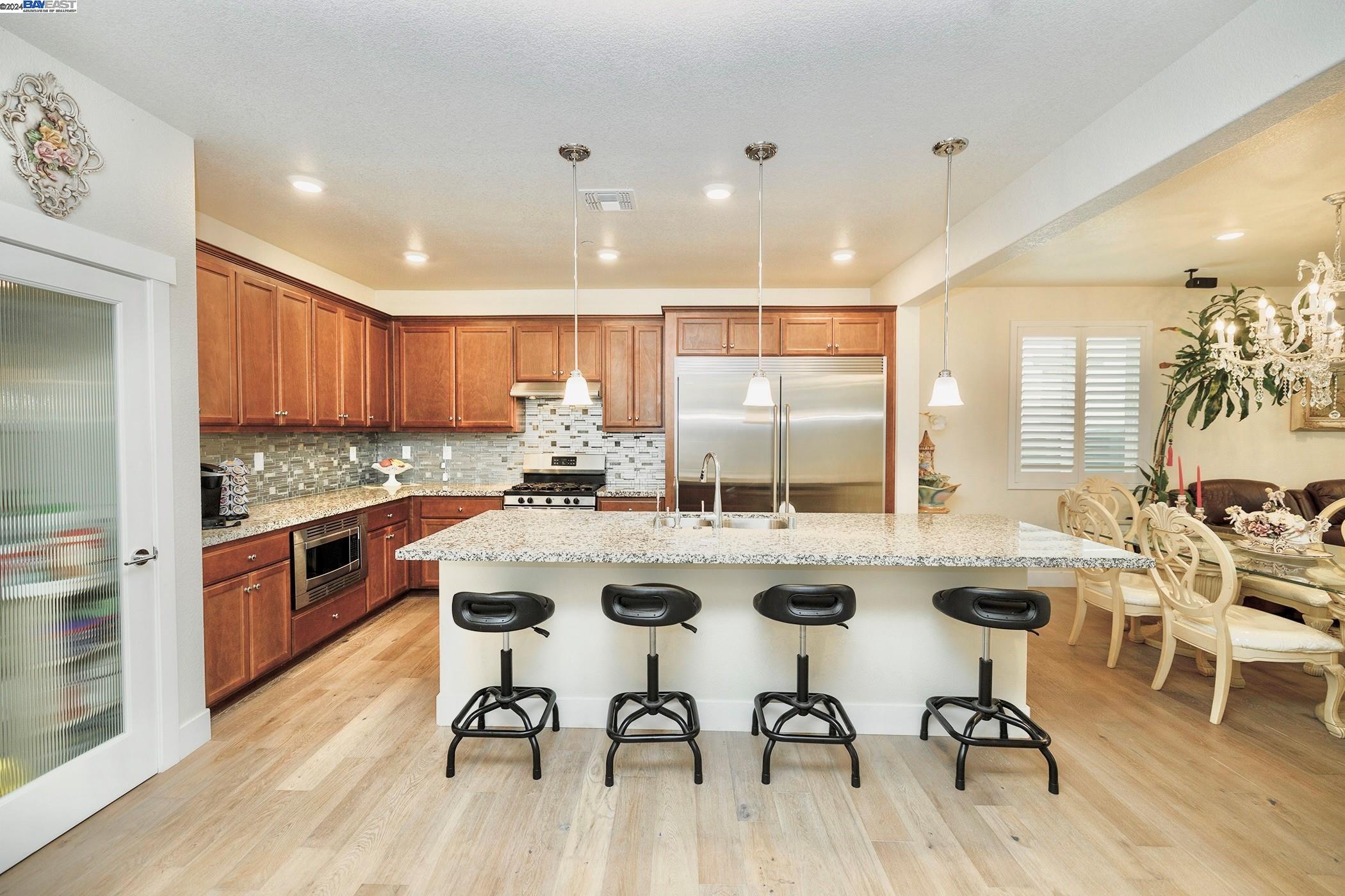 Detail Gallery Image 9 of 31 For 2363 Mozart Ave, Lathrop,  CA 95330 - 4 Beds | 3 Baths