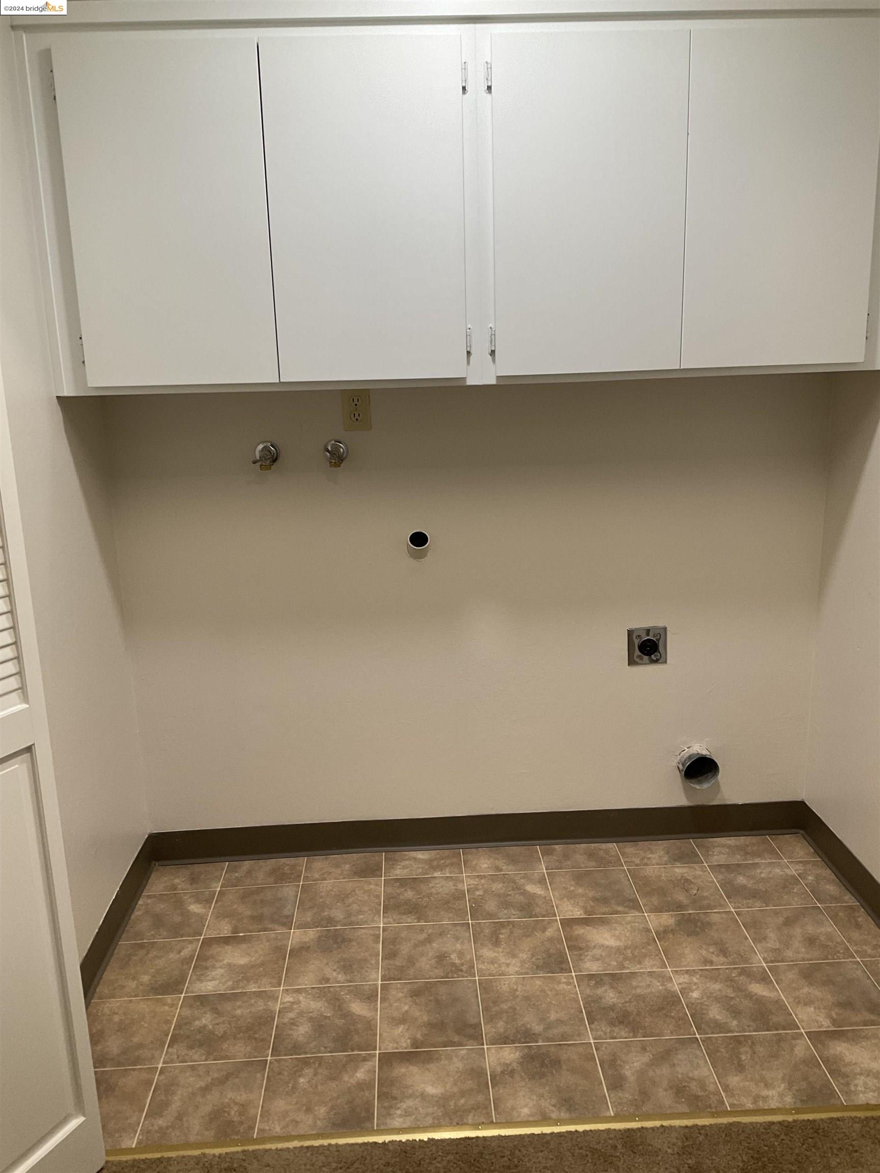 Detail Gallery Image 5 of 12 For 3400 Serpentine Drive, Antioch,  CA 94509 - 4 Beds | 2 Baths