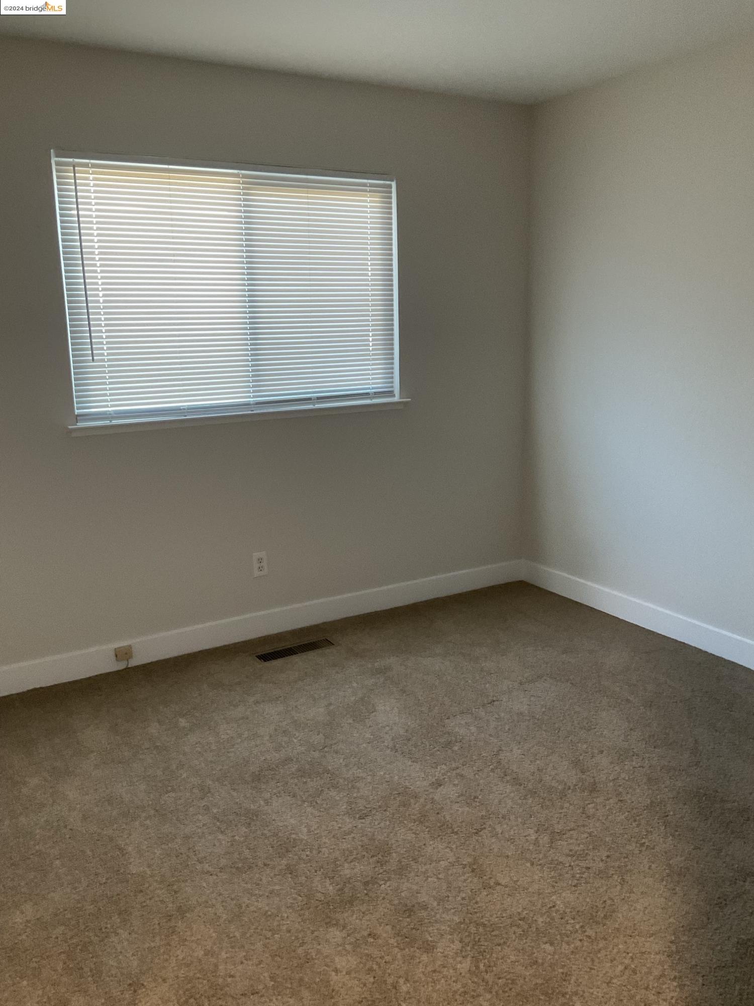 Detail Gallery Image 7 of 12 For 3400 Serpentine Drive, Antioch,  CA 94509 - 4 Beds | 2 Baths
