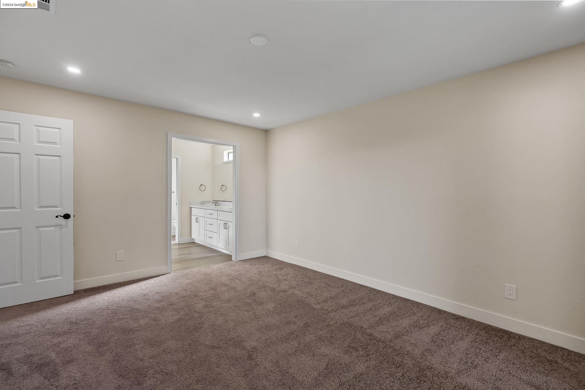 Detail Gallery Image 18 of 26 For 1701 Lincoln Blvd, Tracy,  CA 95376 - 3 Beds | 2 Baths