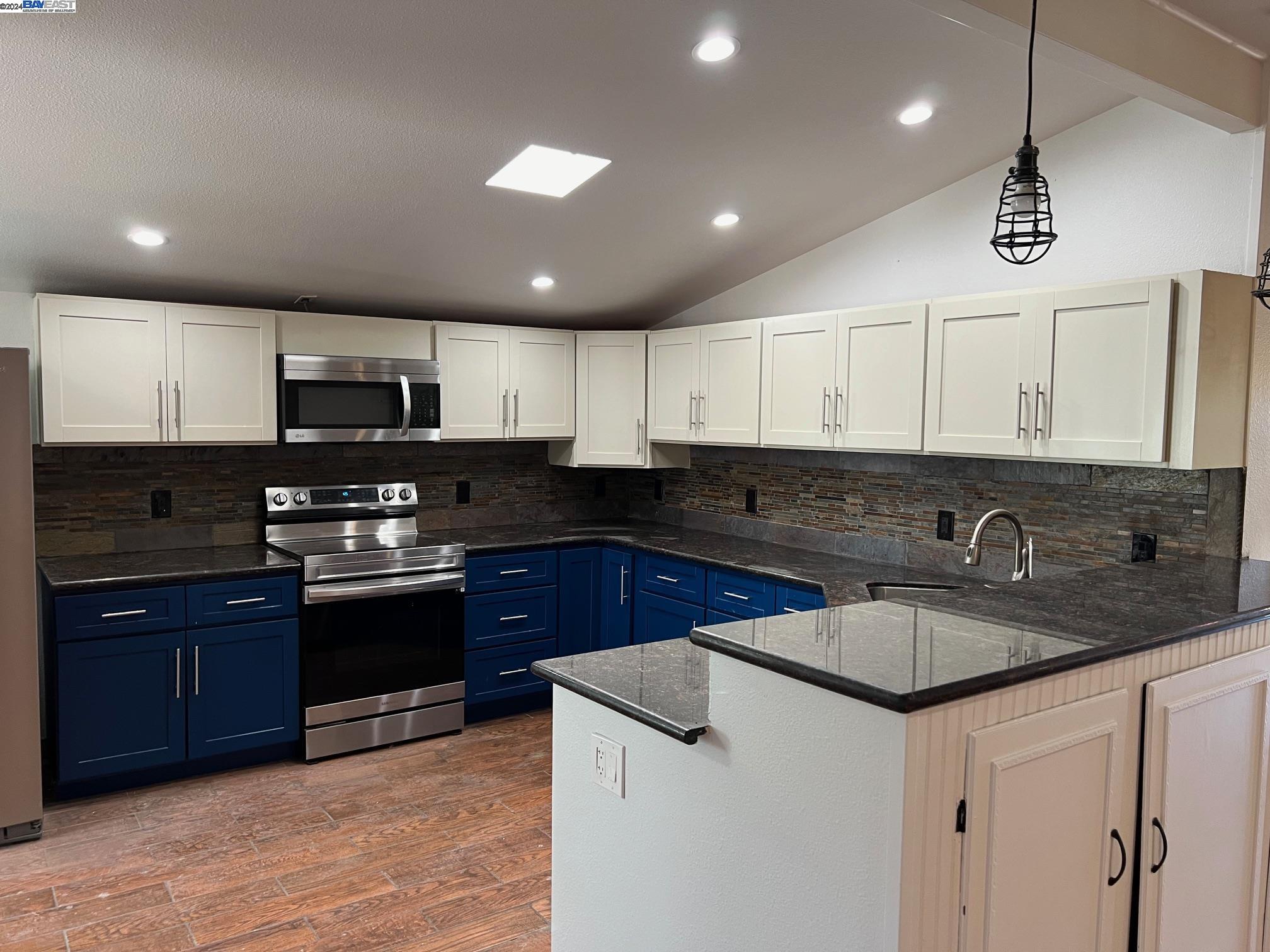 Detail Gallery Image 3 of 47 For 6020 Lindeman Rd #17,  Discovery Bay,  CA 94505 - 2 Beds | 2 Baths