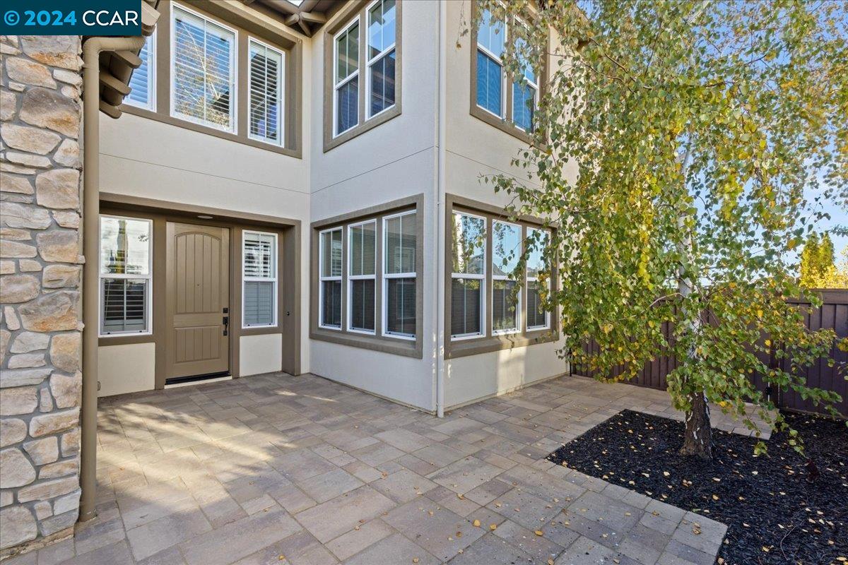 Detail Gallery Image 4 of 60 For 436 Bengali Ct, Danville,  CA 94506 - 4 Beds | 4 Baths