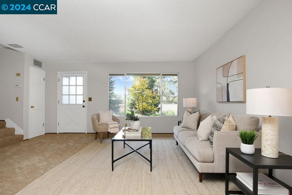 Photo #5: 41076567 Listing 