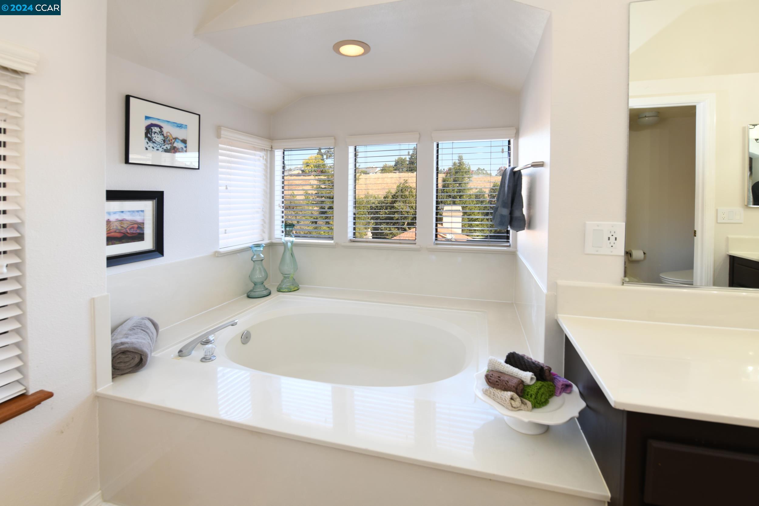 Detail Gallery Image 31 of 58 For 65 Foothill Pl, Pleasant Hill,  CA 94523 - 3 Beds | 2/1 Baths