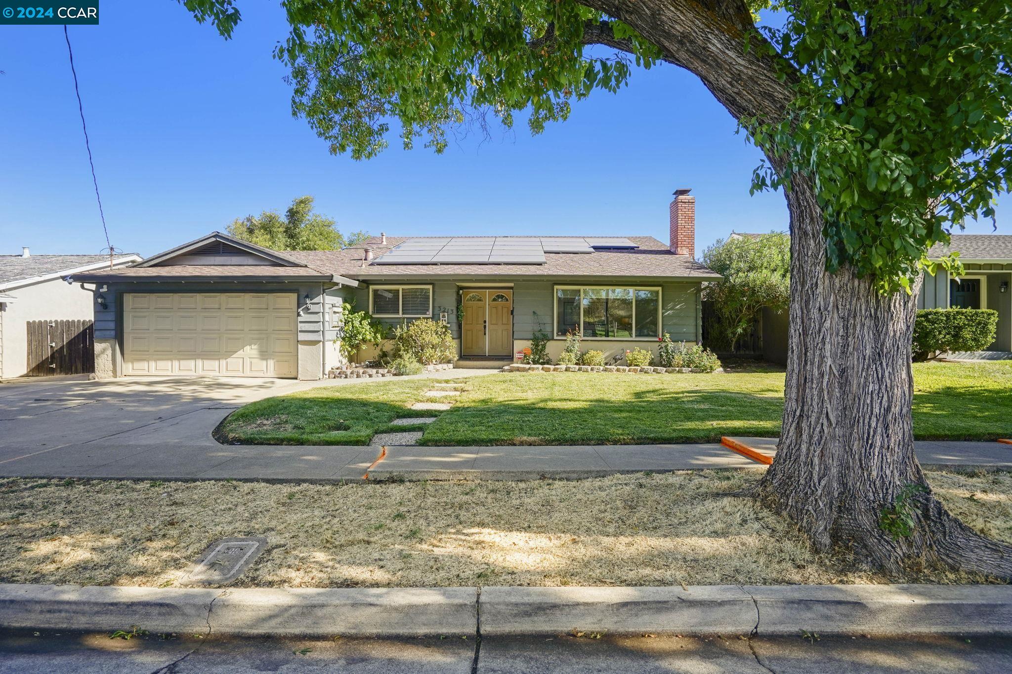 Detail Gallery Image 1 of 1 For 3213 Longview Rd, Antioch,  CA 94509 - 4 Beds | 2 Baths