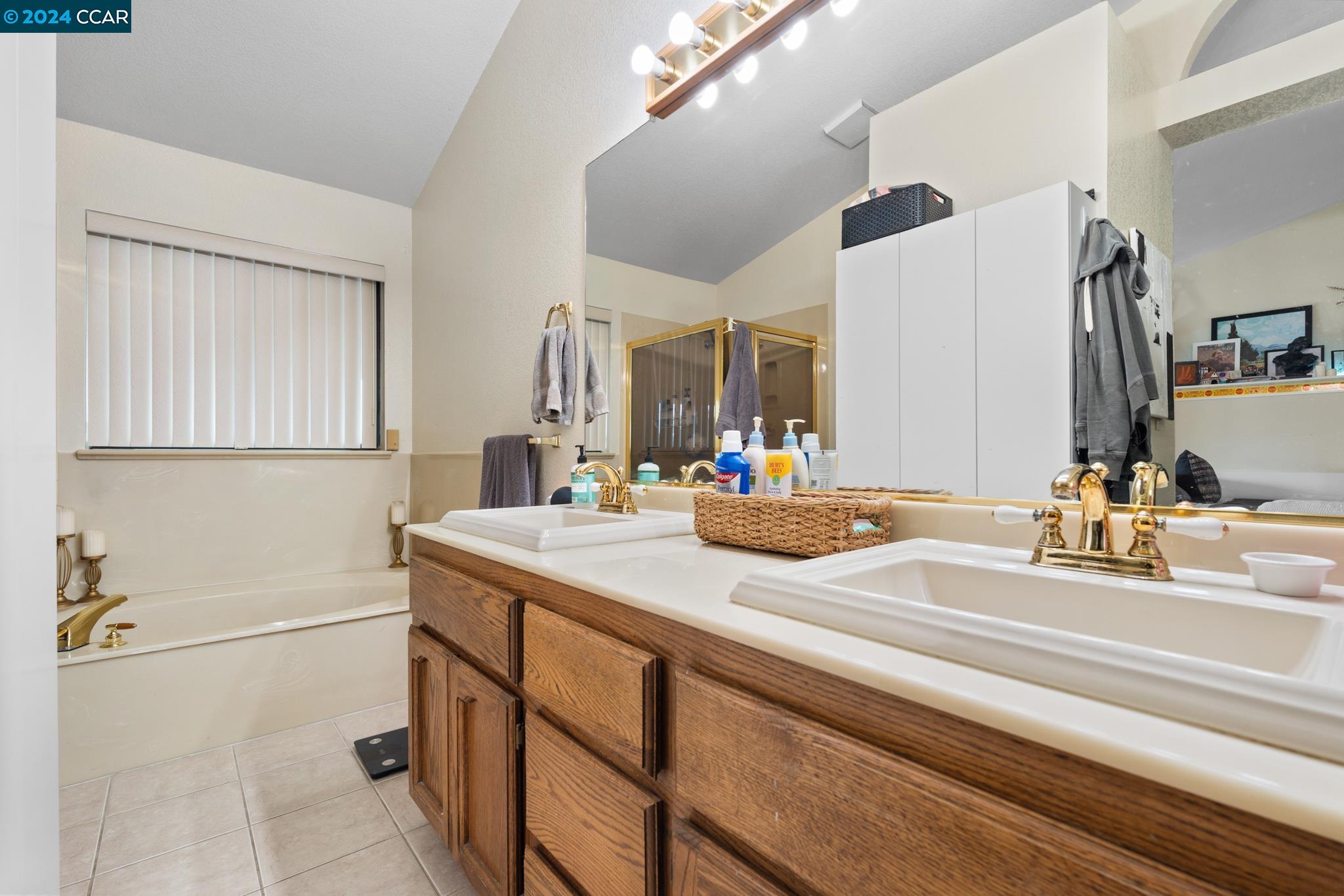 Detail Gallery Image 31 of 46 For Bahia Vista Ct, Vallejo,  CA 94591 - 4 Beds | 2 Baths