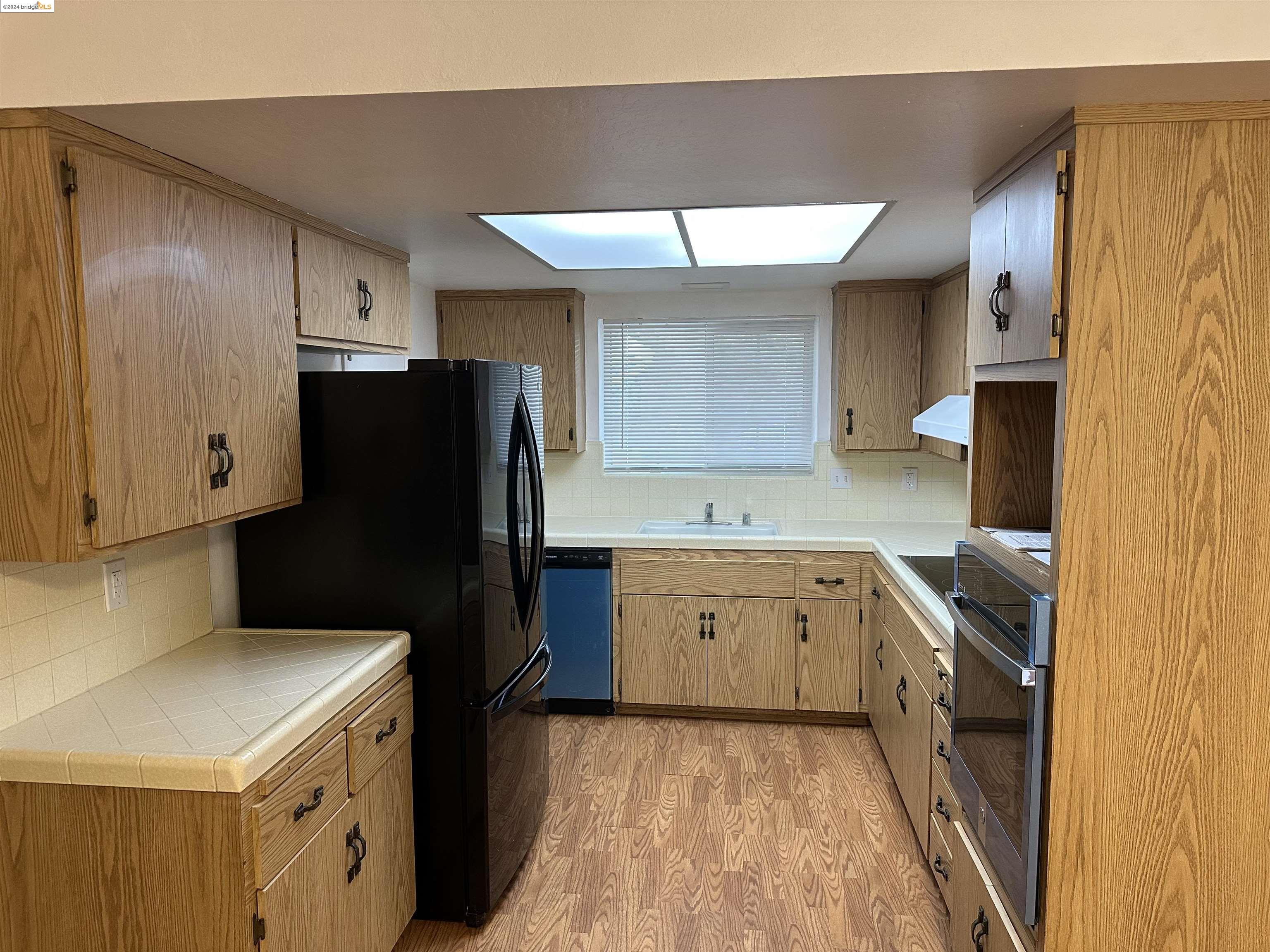 Detail Gallery Image 2 of 15 For 1216 Putnam Street, Antioch,  CA 94509-9999 - 4 Beds | 2 Baths