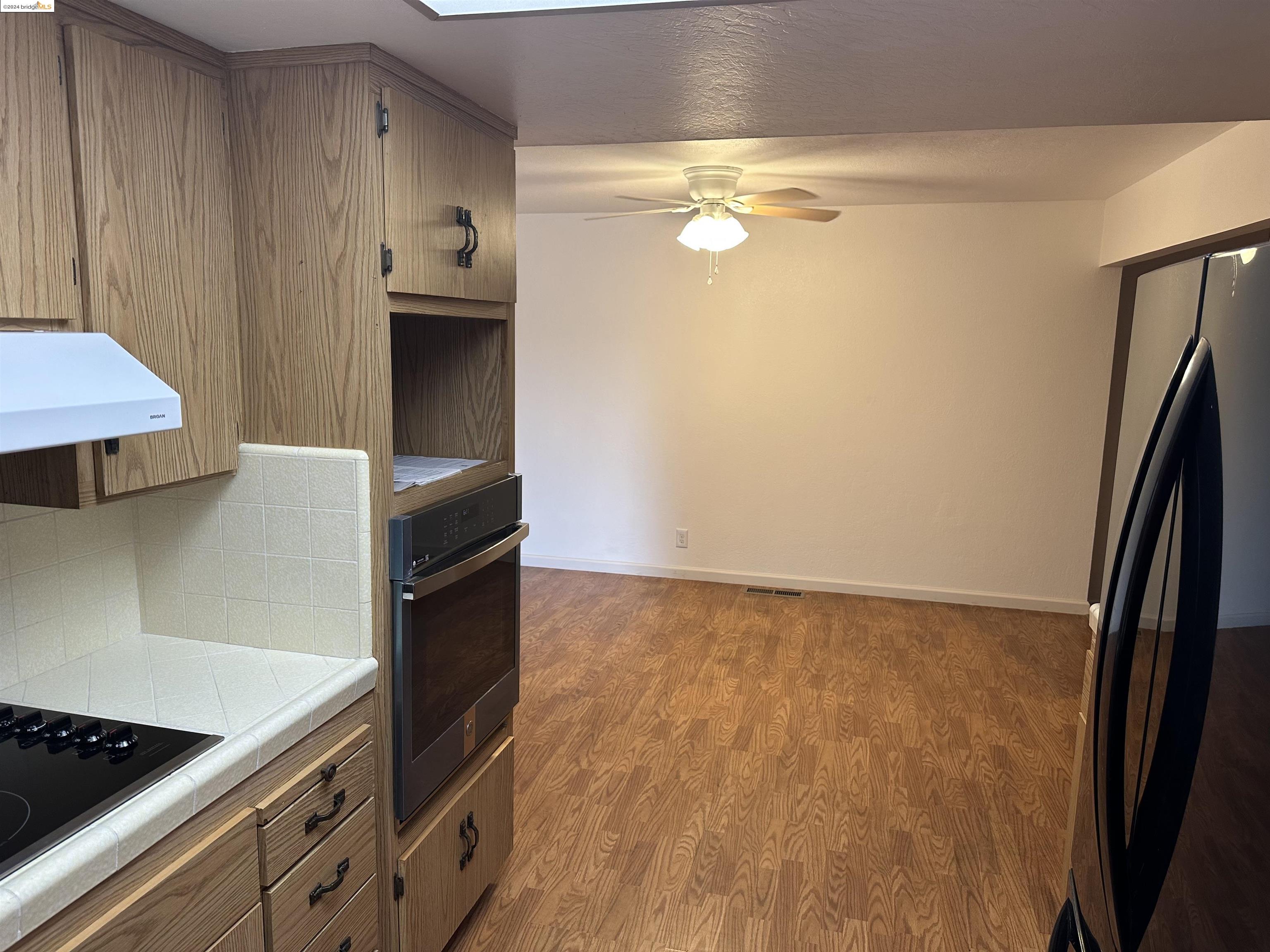 Detail Gallery Image 3 of 15 For 1216 Putnam Street, Antioch,  CA 94509-9999 - 4 Beds | 2 Baths