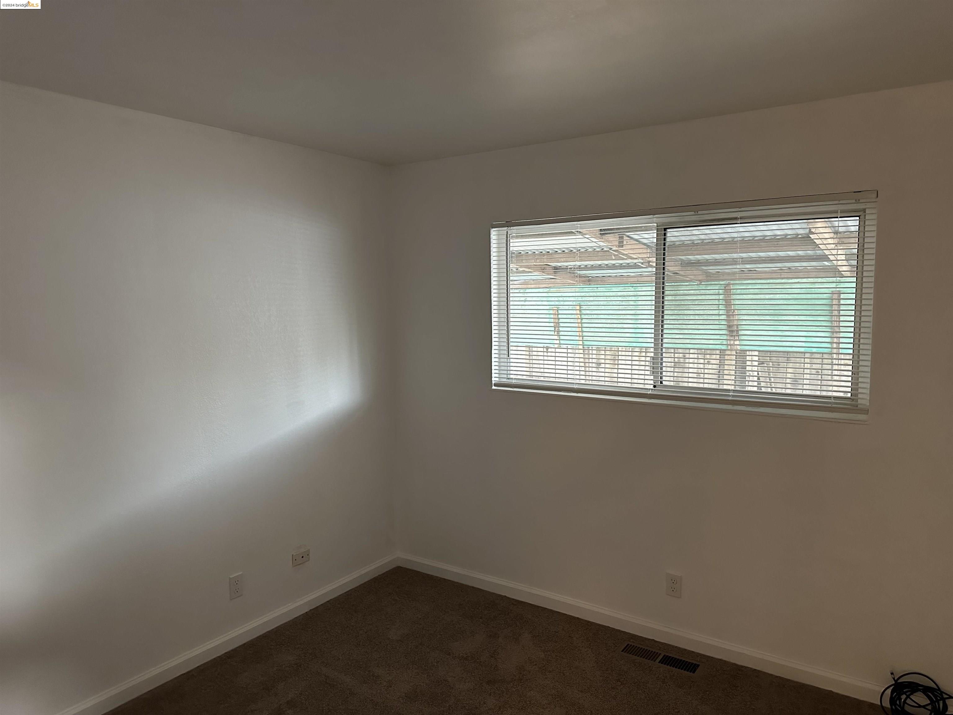 Detail Gallery Image 7 of 15 For 1216 Putnam Street, Antioch,  CA 94509-9999 - 4 Beds | 2 Baths