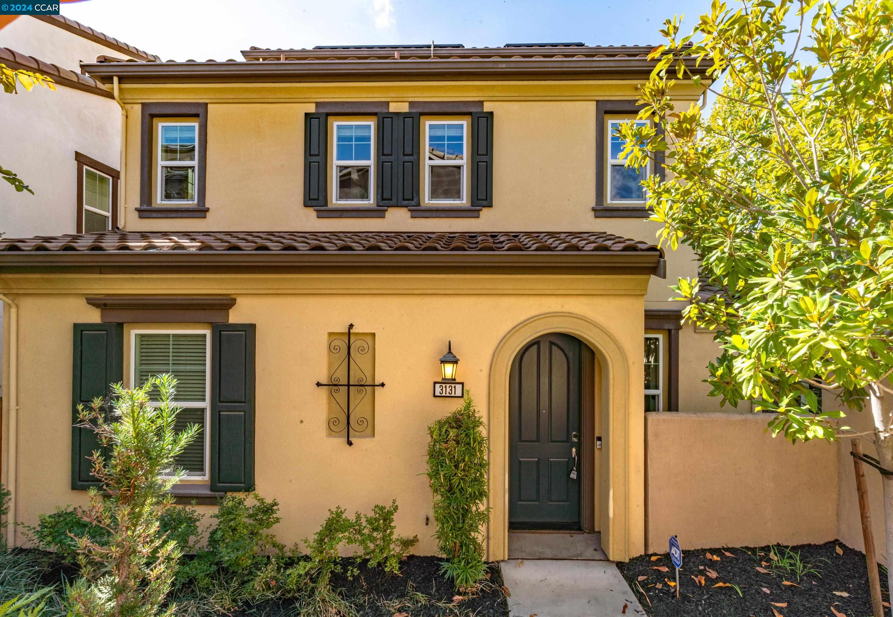 Detail Gallery Image 1 of 1 For 3131 Vittoria Loop, Dublin,  CA 94568 - 5 Beds | 4 Baths