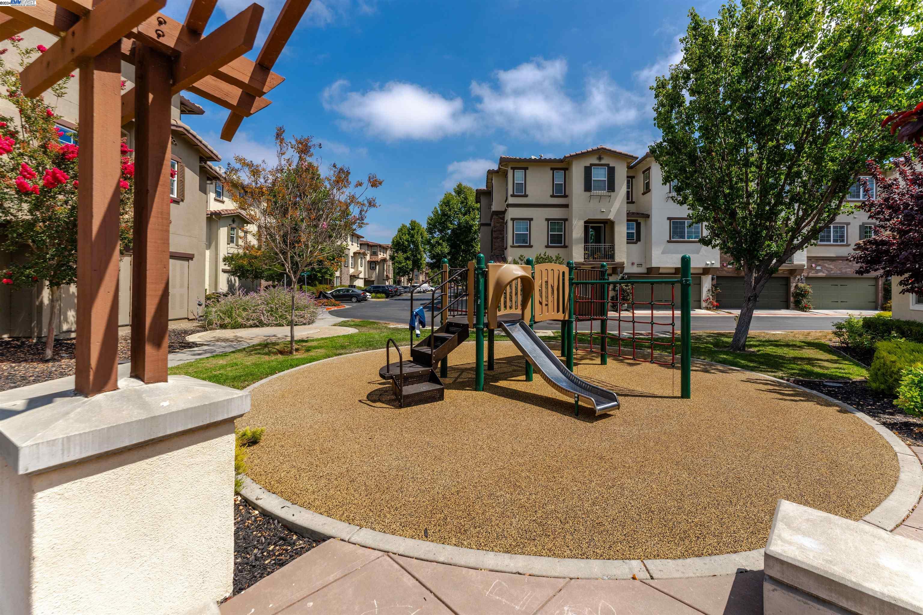 Photo #5: 41076788 Listing 
