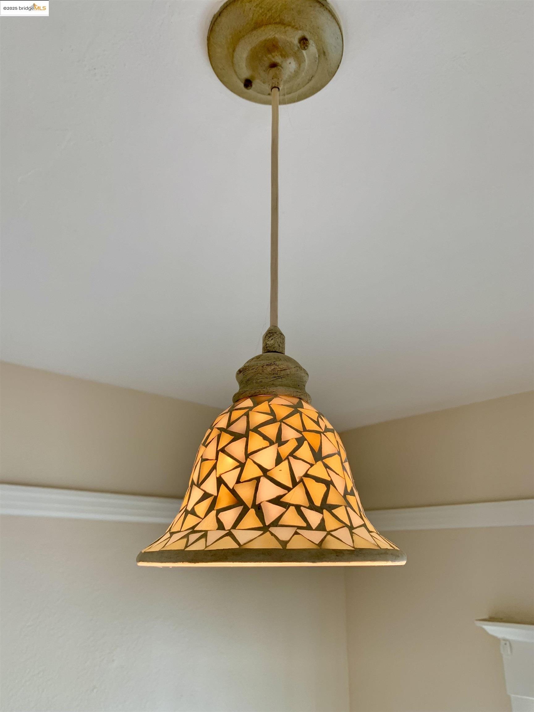 Detail Gallery Image 17 of 27 For 1028 61st St, Oakland,  CA 94608 - – Beds | – Baths