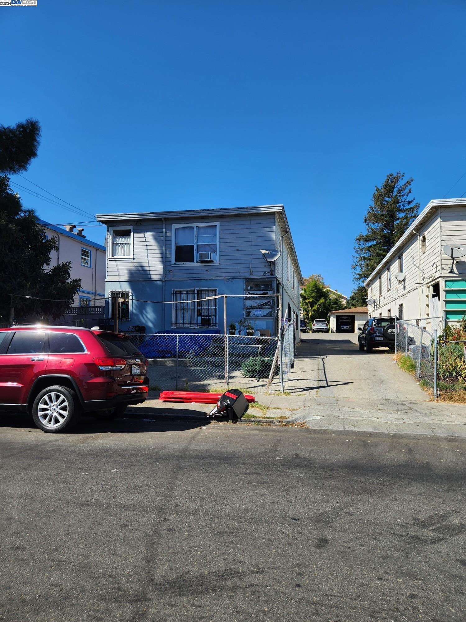Detail Gallery Image 1 of 1 For 1527 13th Avenue, Oakland,  CA 94606 - – Beds | – Baths