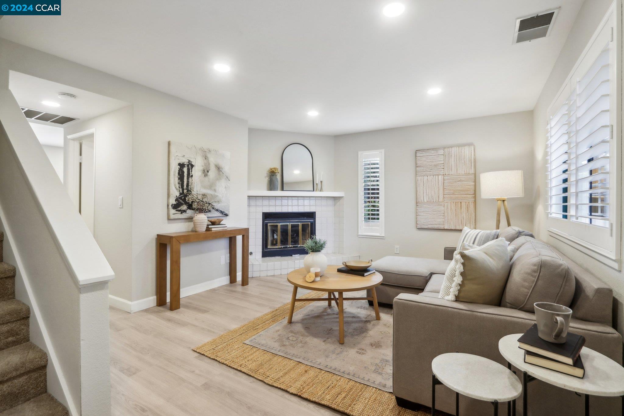 Photo #5: 41076838 Listing 