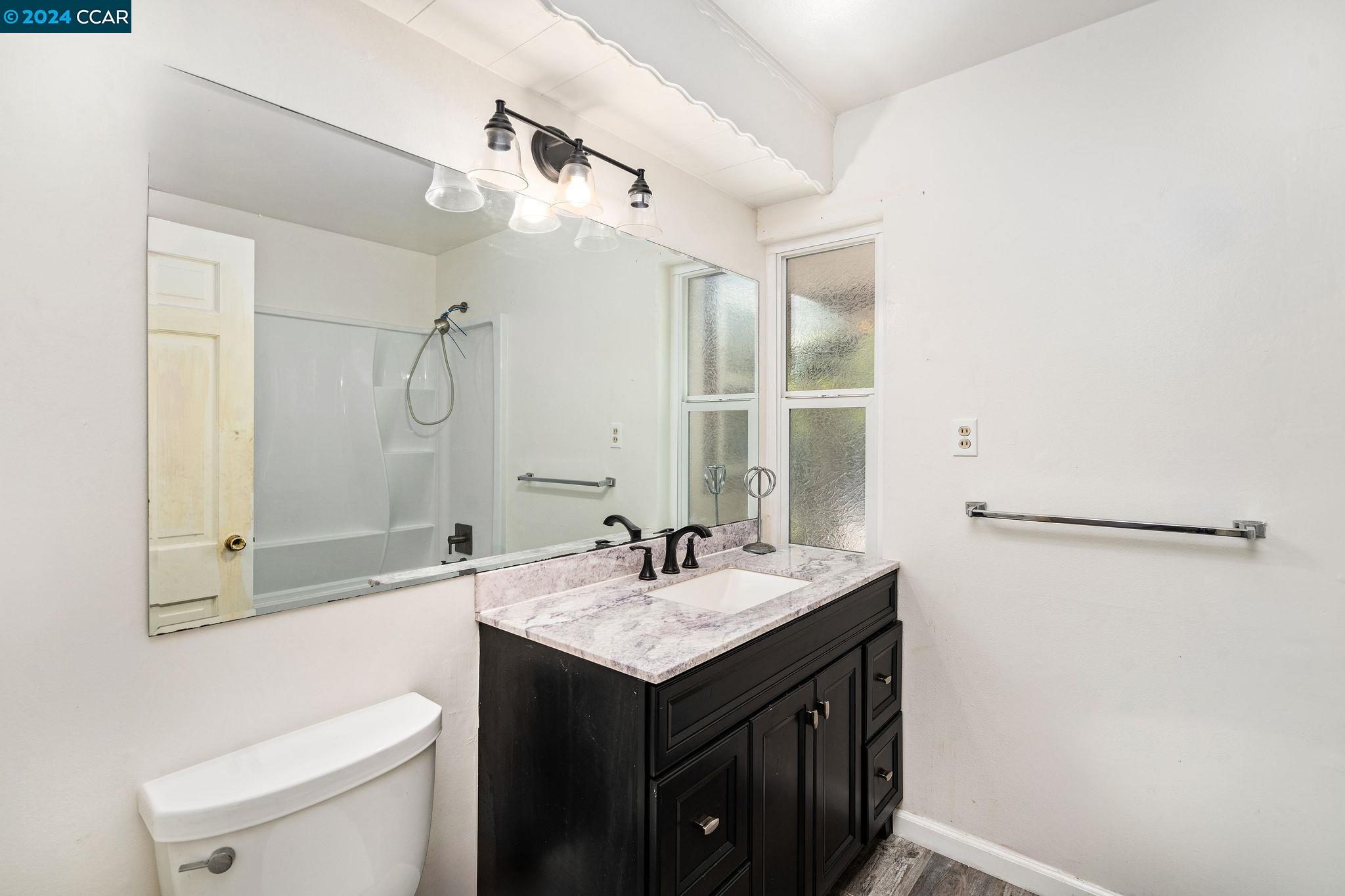 Detail Gallery Image 23 of 38 For 5755 Likins Ct, Martinez,  CA 94553 - 3 Beds | 2 Baths