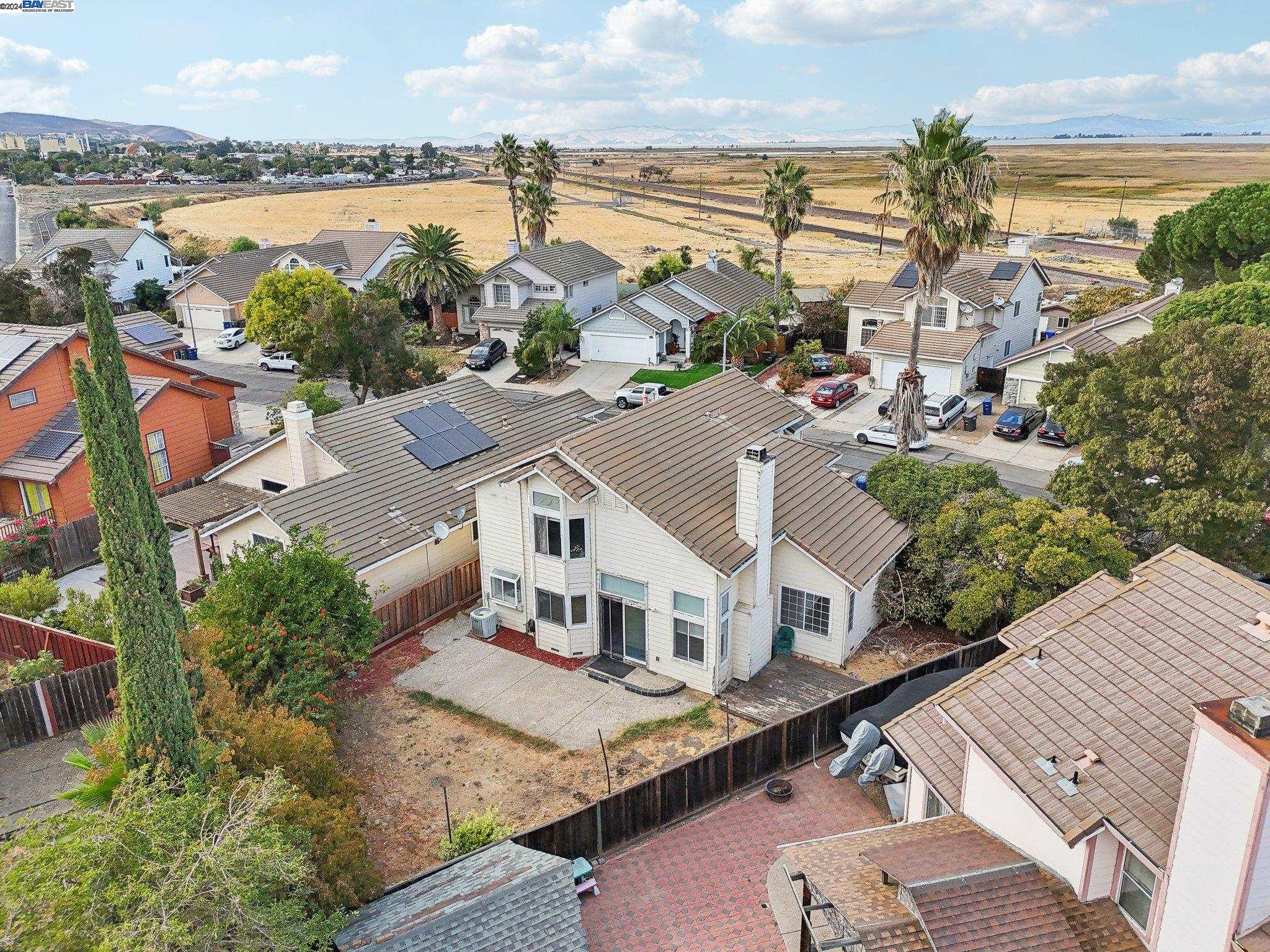 Detail Gallery Image 50 of 56 For 2164 Rain Drop Cir, Pittsburg,  CA 94565 - 3 Beds | 2/1 Baths