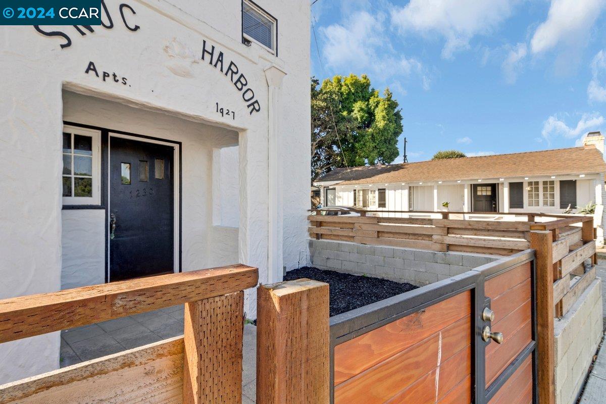 Detail Gallery Image 4 of 7 For 1230 Del Monte Ave, Monterey,  CA 93940 - – Beds | – Baths