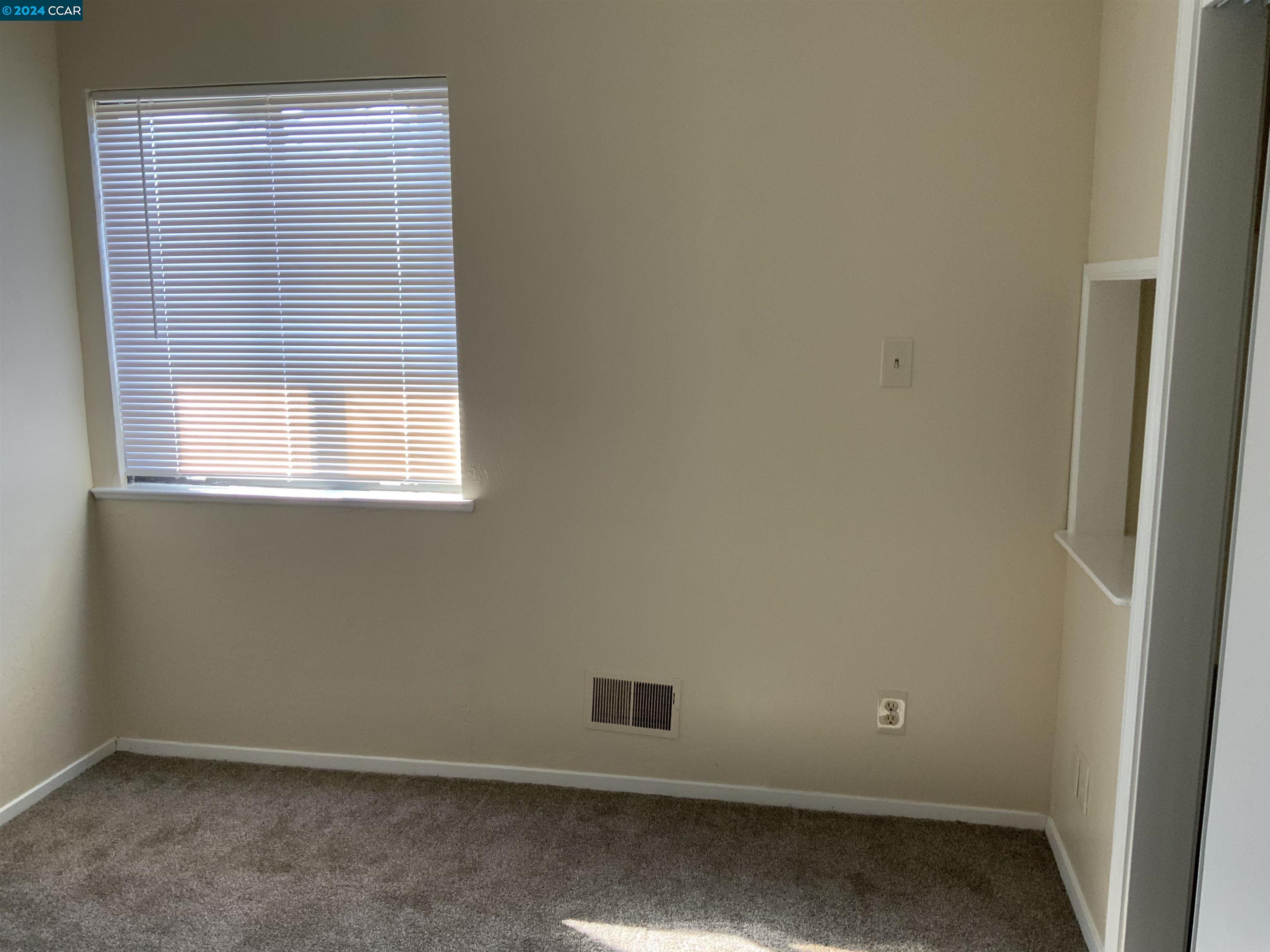 Detail Gallery Image 12 of 15 For 1311 Curtis Street, Berkeley,  CA 94702 - 4 Beds | 2 Baths
