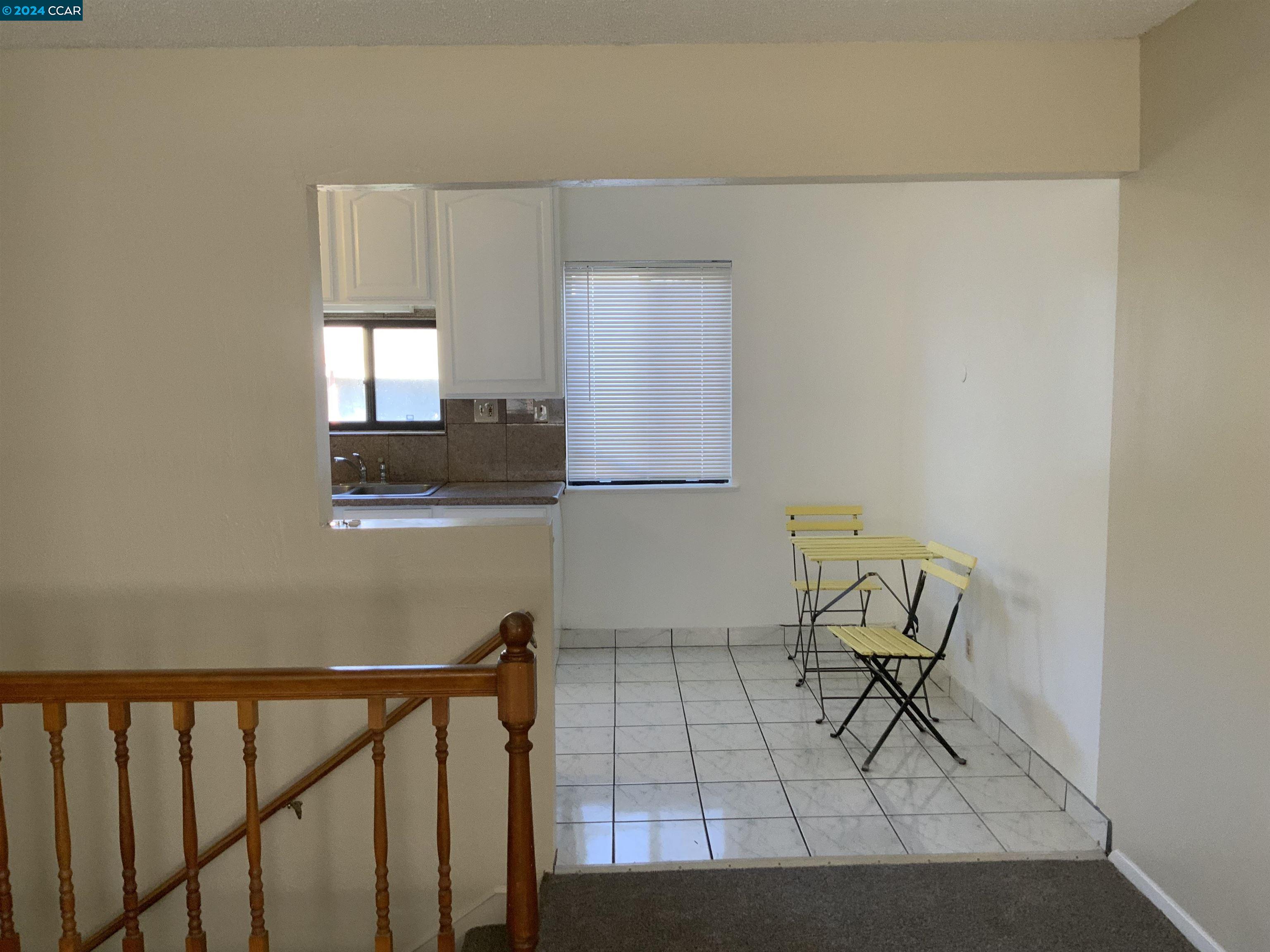 Detail Gallery Image 7 of 15 For 1311 Curtis Street, Berkeley,  CA 94702 - 4 Beds | 2 Baths