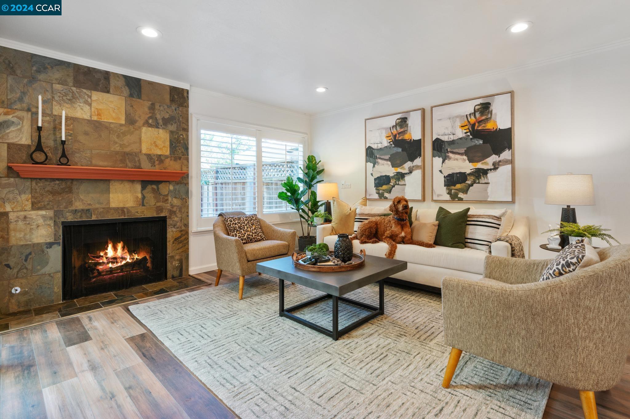 More Details about MLS # 41076975 : 124 GARDEN CREEK PL