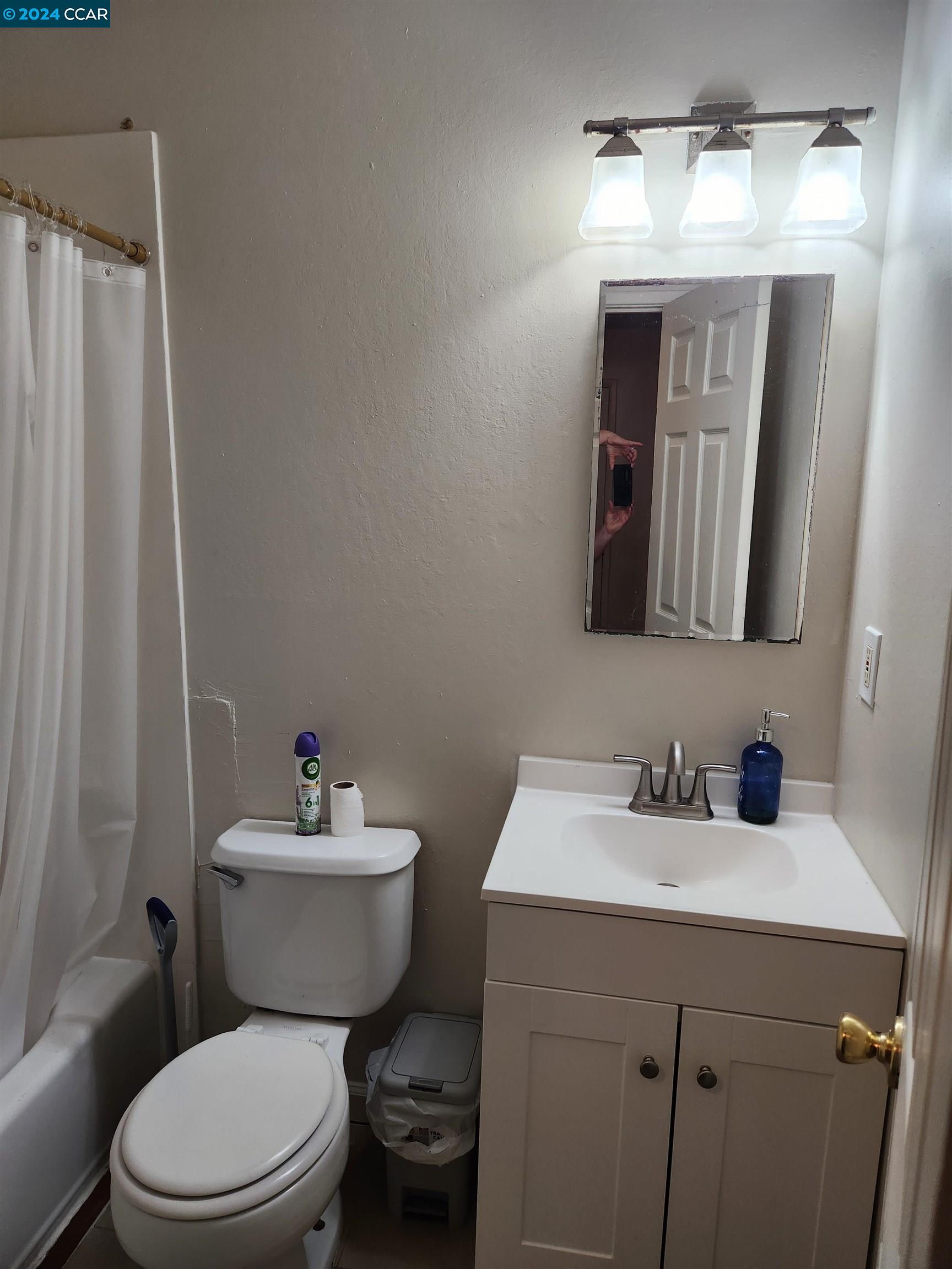 Photo #8: 41077006 Listing: Photo #8