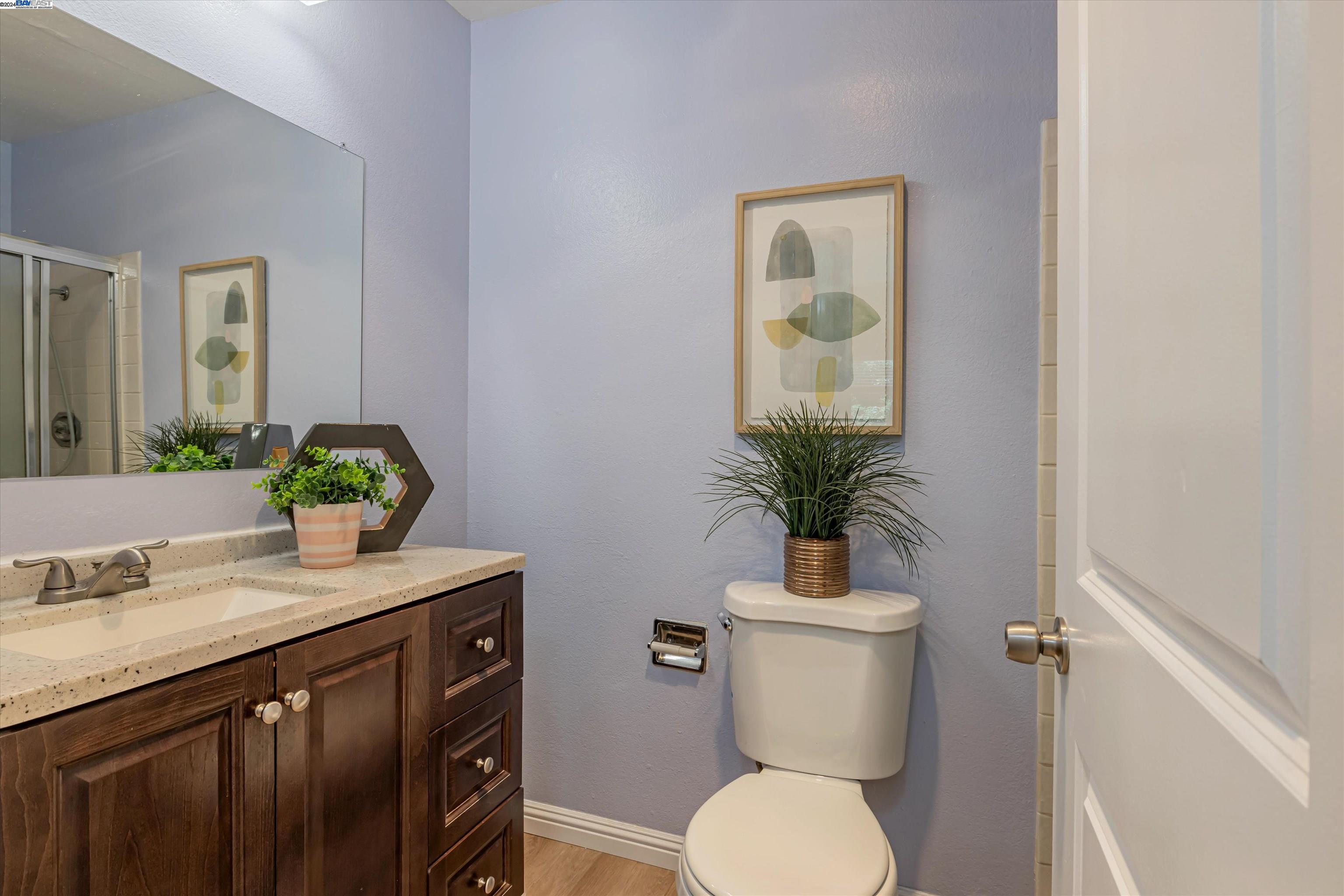 Detail Gallery Image 7 of 32 For 1775 Panda Way #103,  Hayward,  CA 94541 - 2 Beds | 2 Baths