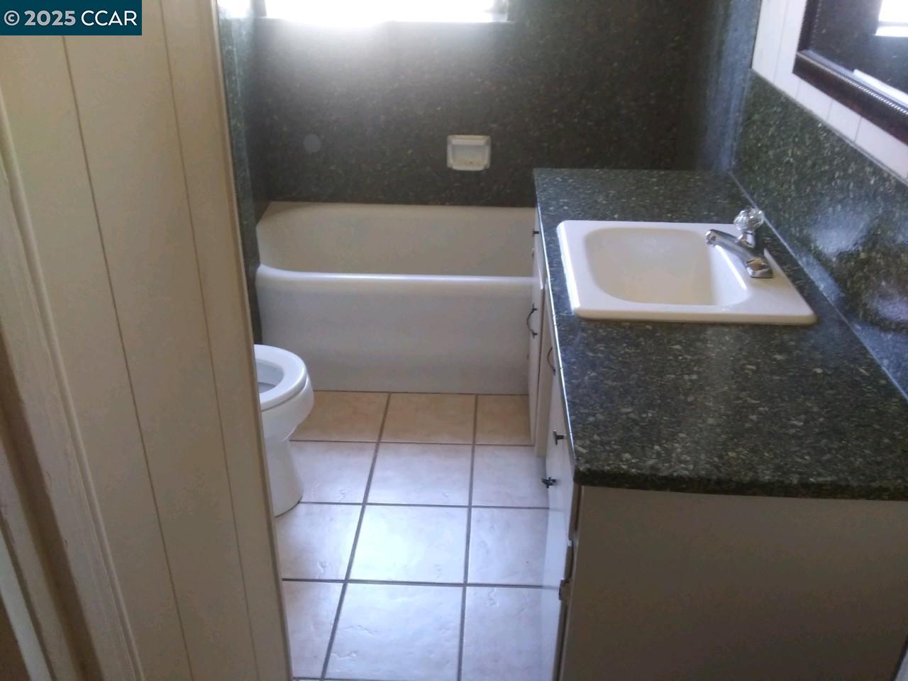 Detail Gallery Image 7 of 9 For 12242 Sw Orange Blossom Rd, Oakdale,  CA 95361 - 3 Beds | 1 Baths