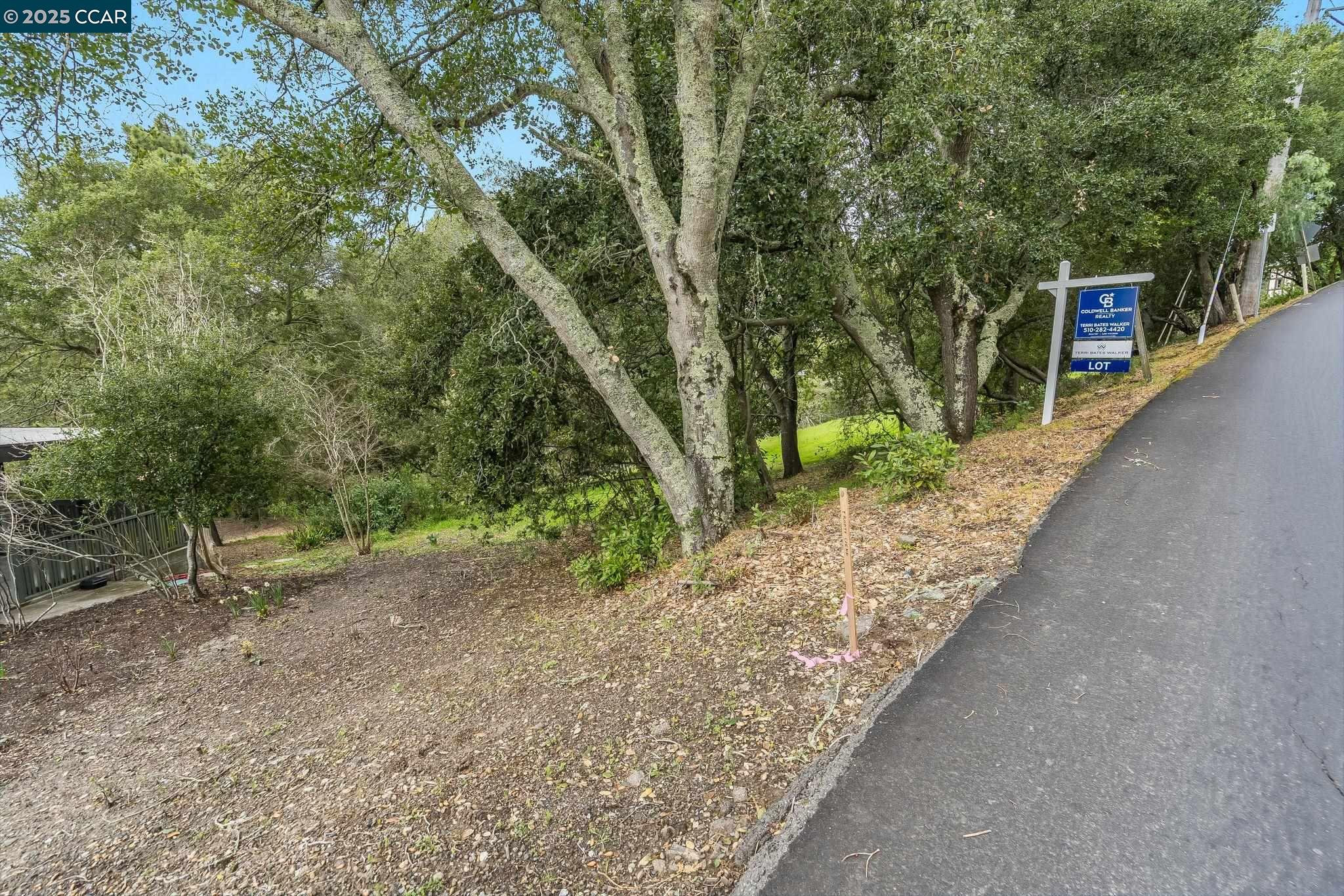 Detail Gallery Image 18 of 18 For 9 Charles Hill Rd, Orinda,  CA 94563 - – Beds | – Baths