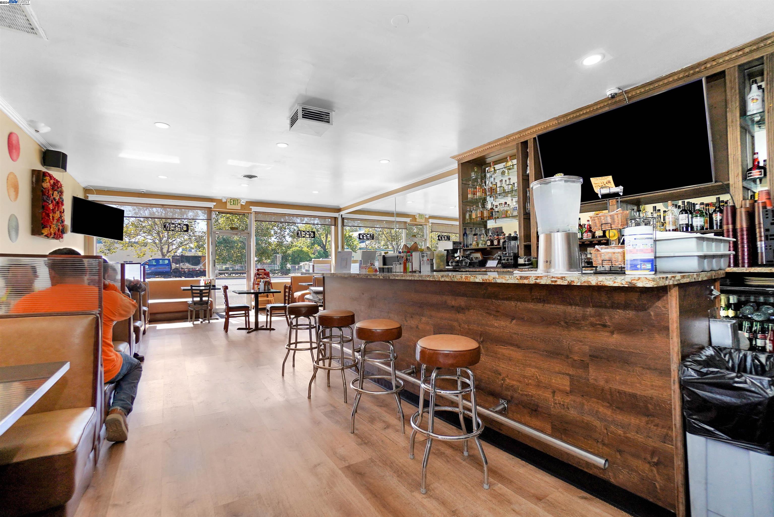 344 A St, Hayward, California 94541, ,Commercial Sale,For Sale,344 A St,41077076