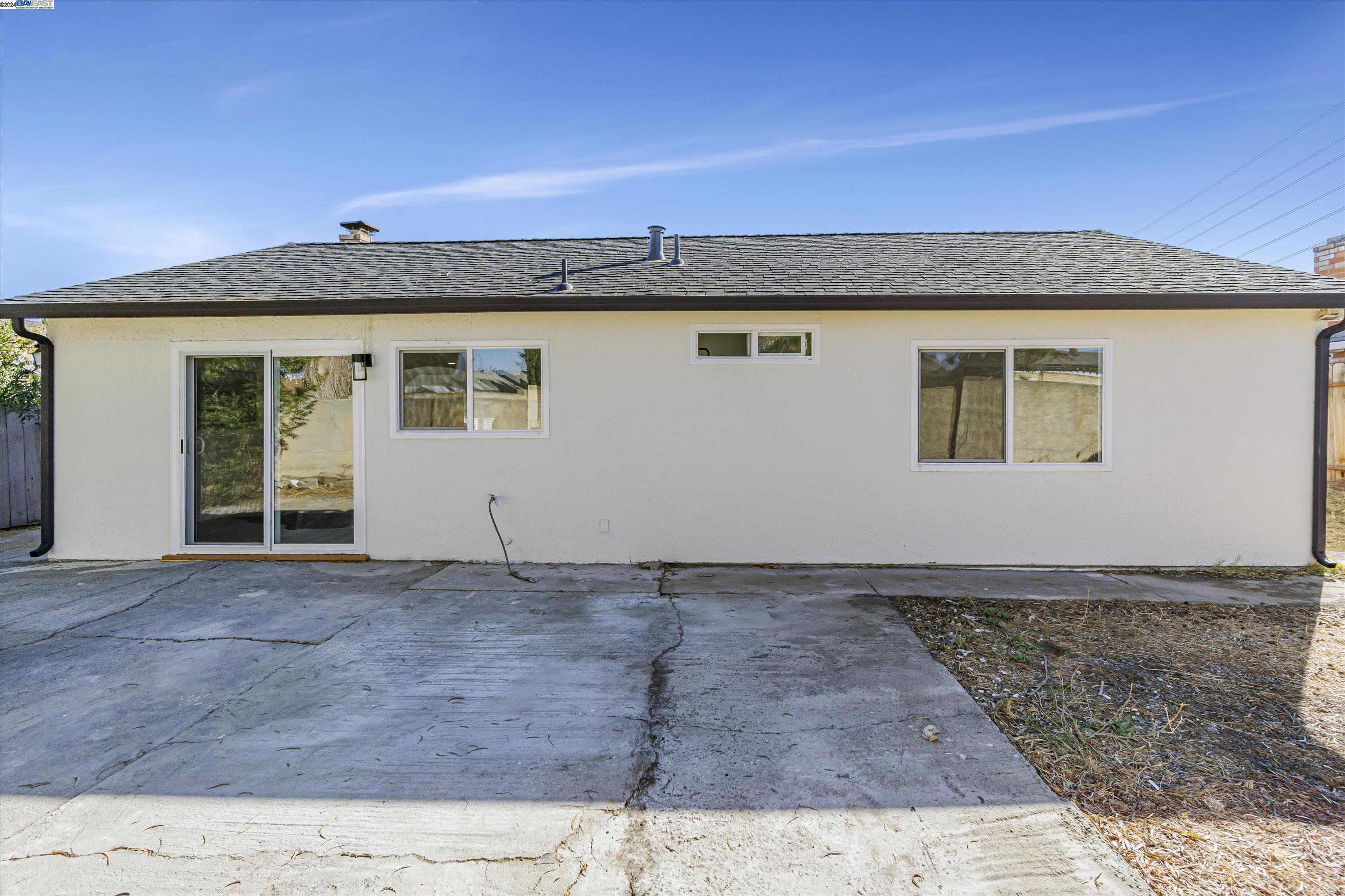 Detail Gallery Image 31 of 34 For 384 Morningstar Ct, Pittsburg,  CA 94565 - 3 Beds | 1 Baths