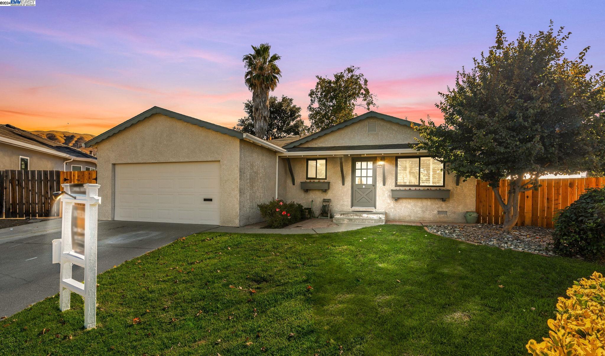 Detail Gallery Image 1 of 1 For 282 Fernald Ct, Fremont,  CA 94539 - 3 Beds | 2 Baths