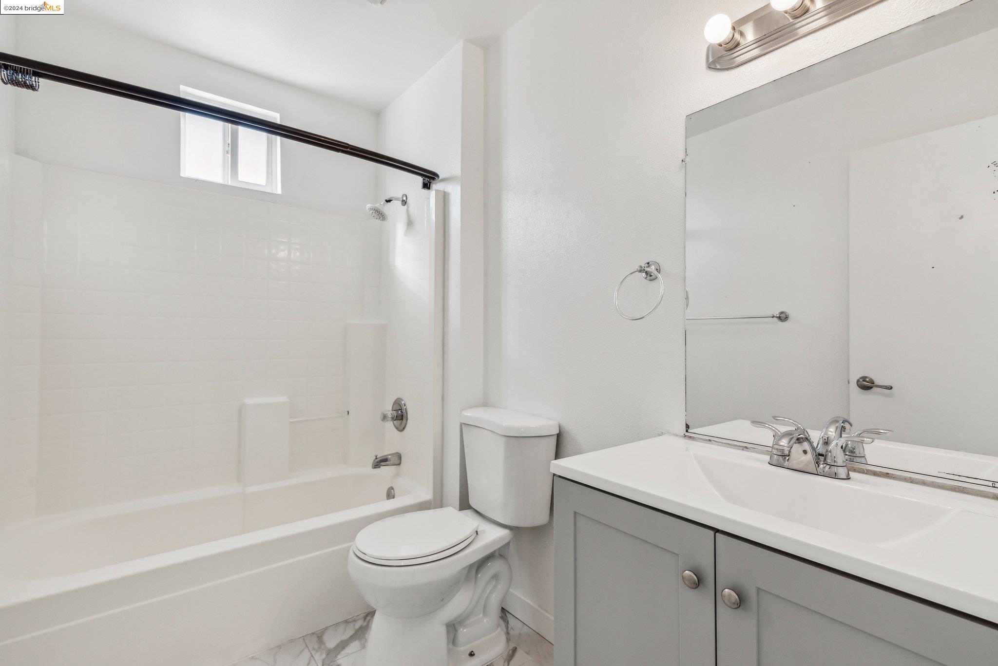 property-img