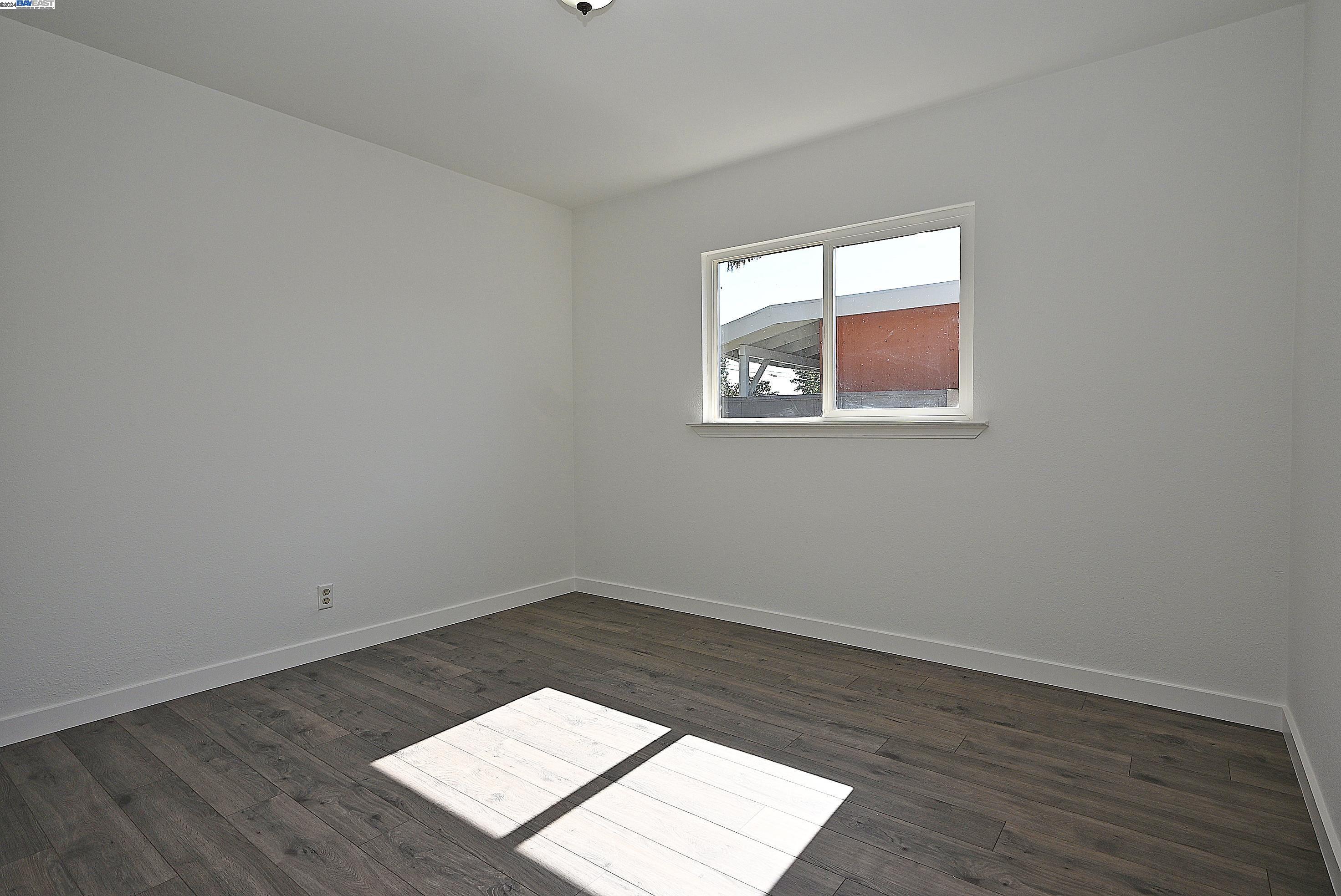 Detail Gallery Image 25 of 39 For 283 Newton St, Hayward,  CA 94544 - 3 Beds | 1 Baths