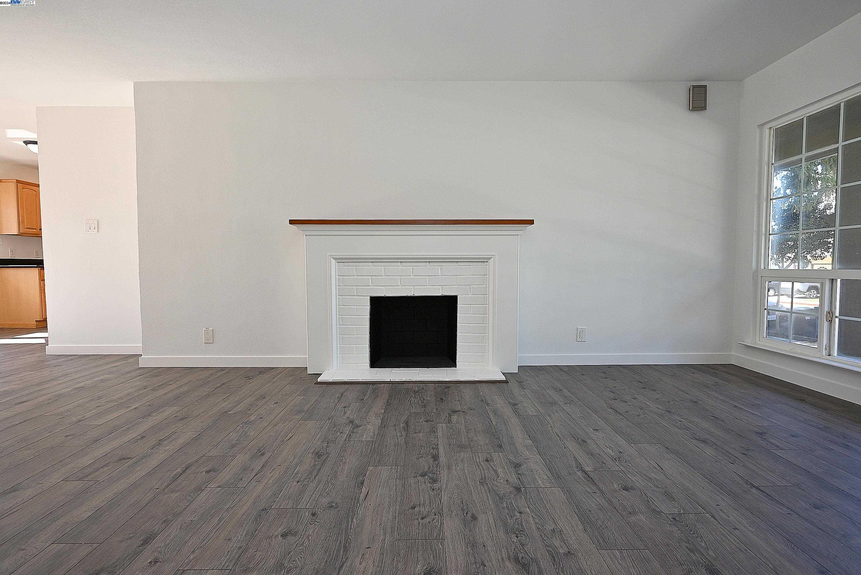 Detail Gallery Image 9 of 39 For 283 Newton St, Hayward,  CA 94544 - 3 Beds | 1 Baths