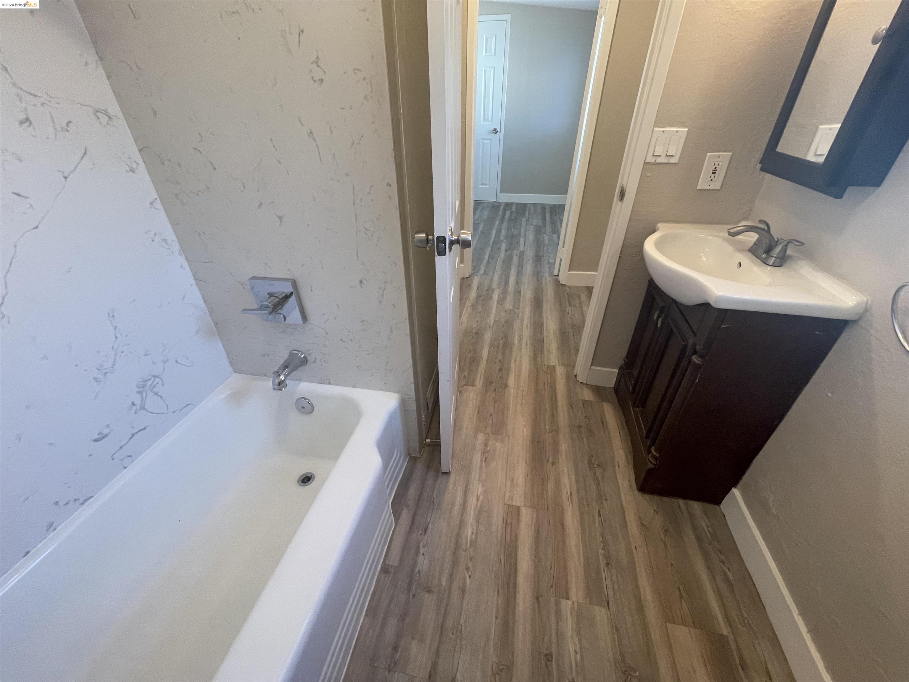 Detail Gallery Image 23 of 27 For 806 B Street, Antioch,  CA 94509 - 3 Beds | 1 Baths