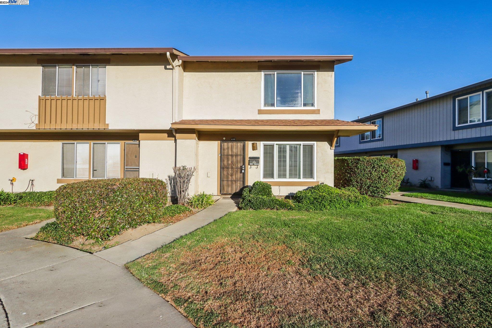 More Details about MLS # 41077203 : 4199 RAINBOW TER