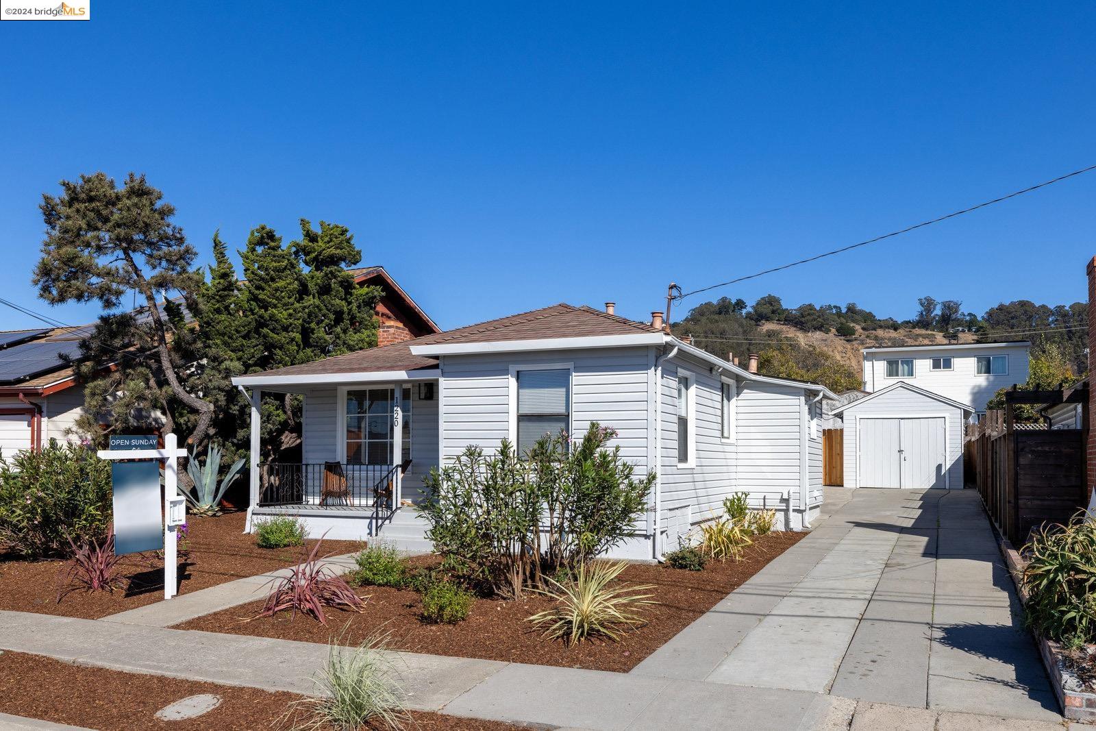 Detail Gallery Image 1 of 1 For 1220 Richmond Street, El Cerrito,  CA 94530-2427 - 3 Beds | 2 Baths