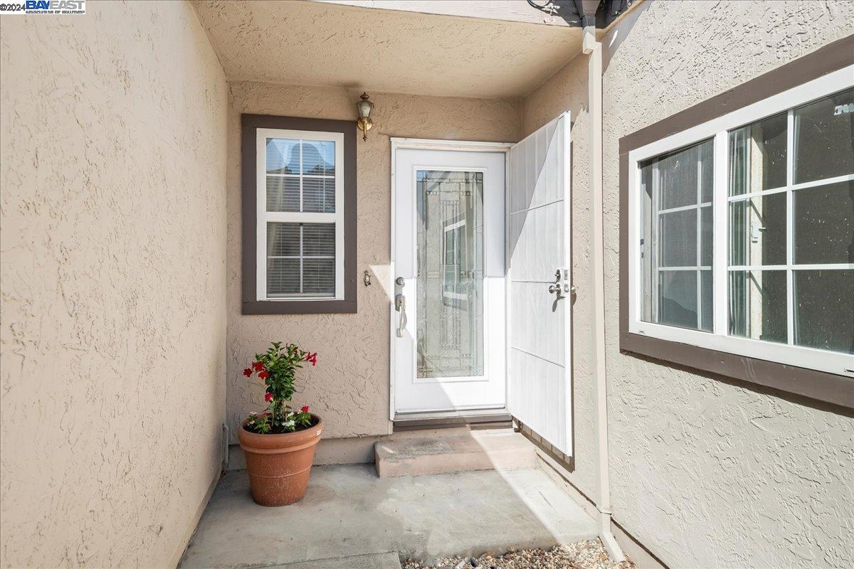Photo #2: 41077222 Listing 