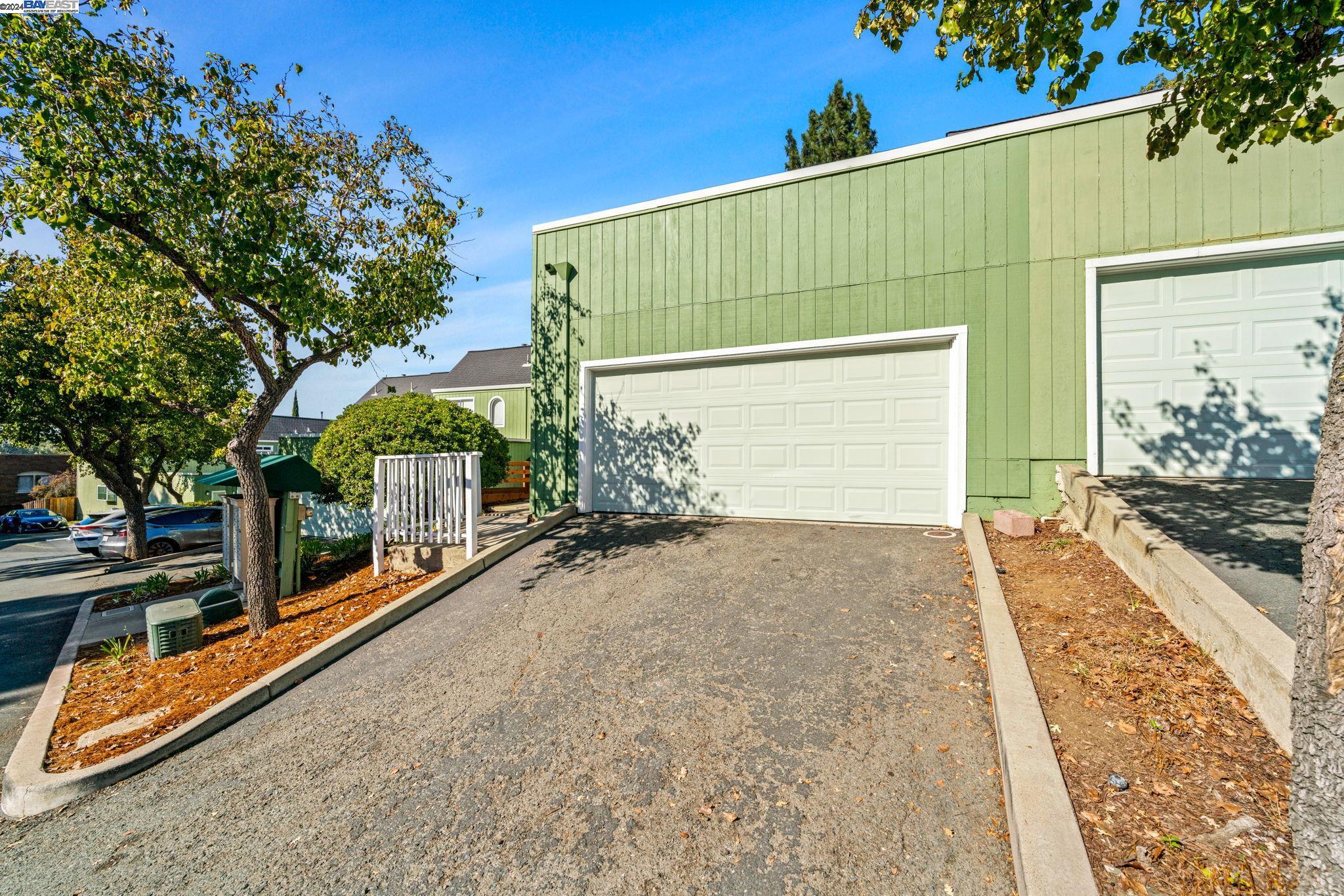 Photo #4: 41077236 Listing 